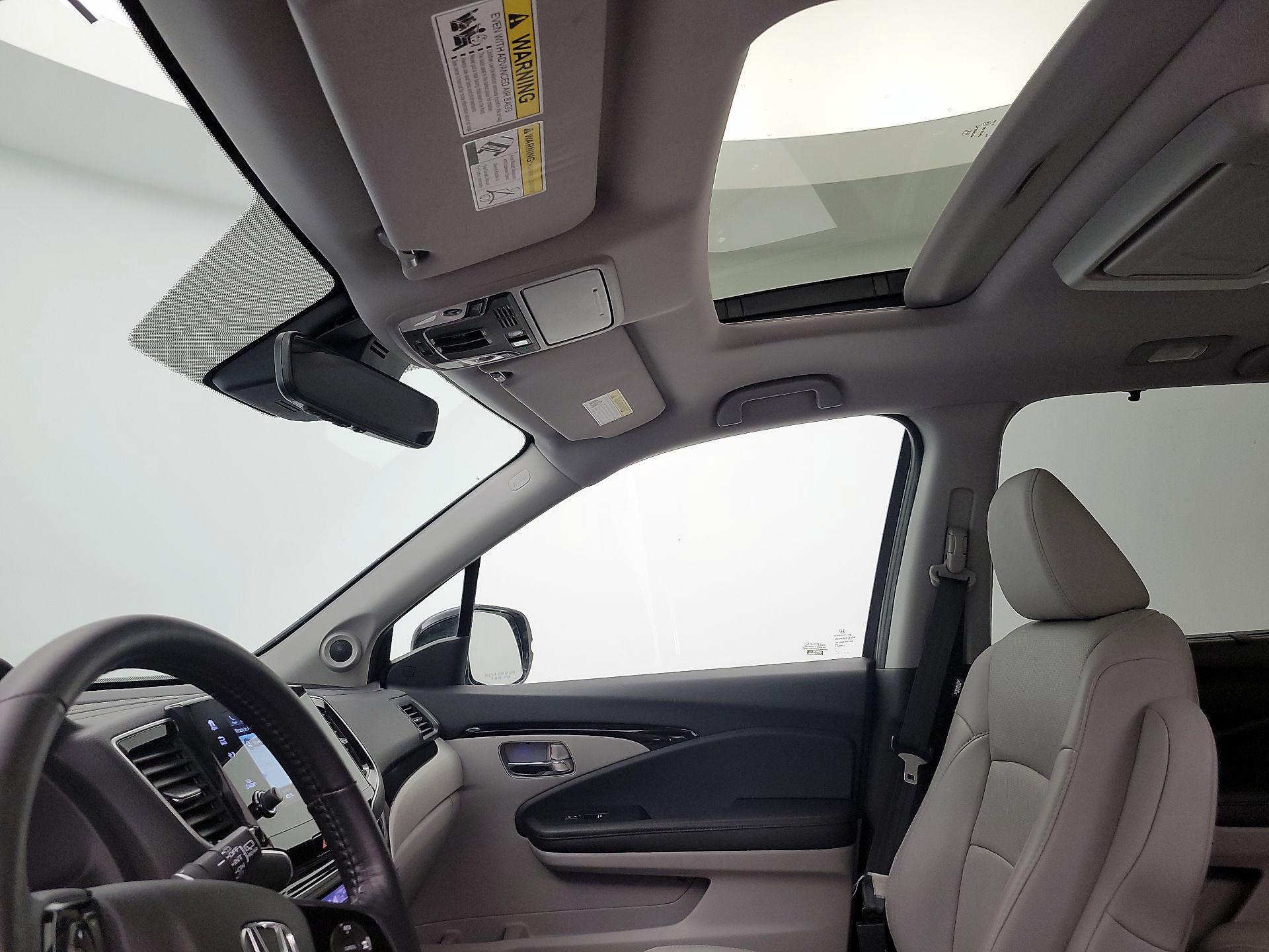 Thumbnail: 2019 Honda Pilot - 20
