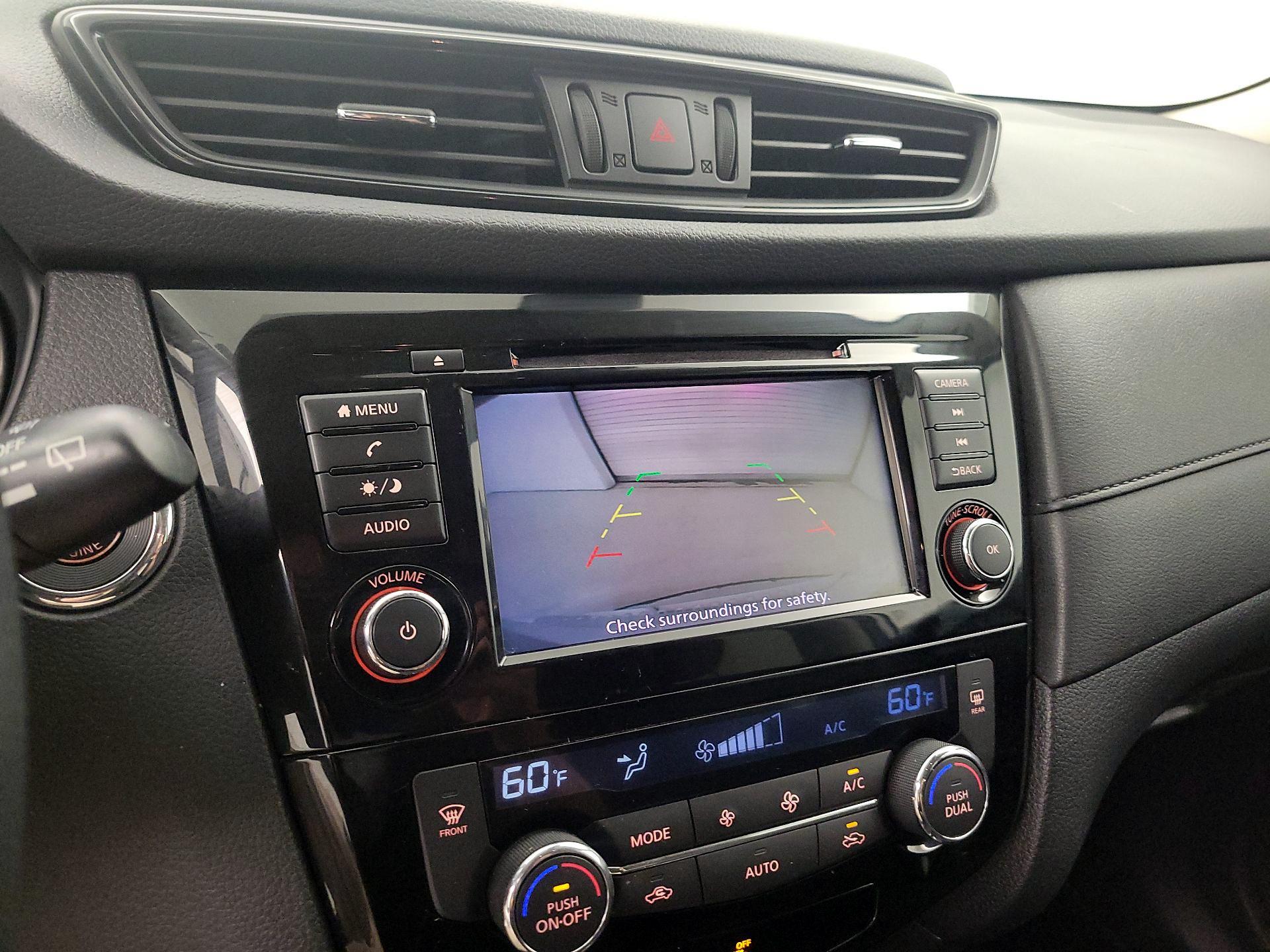 Thumbnail: 2019 Nissan Rogue - 14