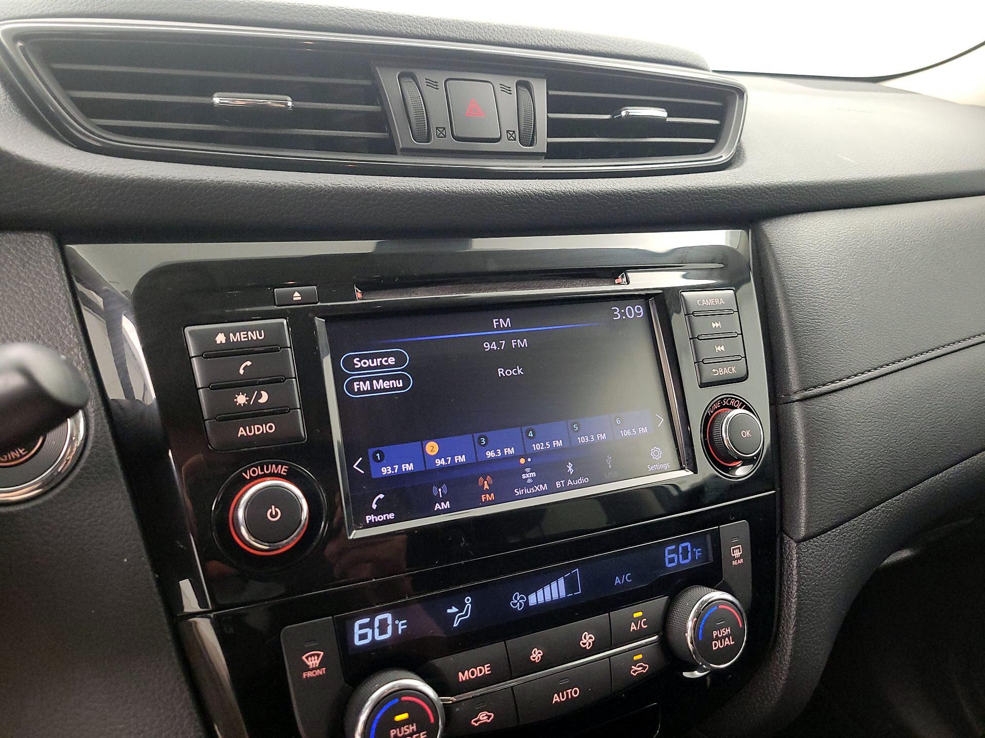 Thumbnail: 2019 Nissan Rogue - 15
