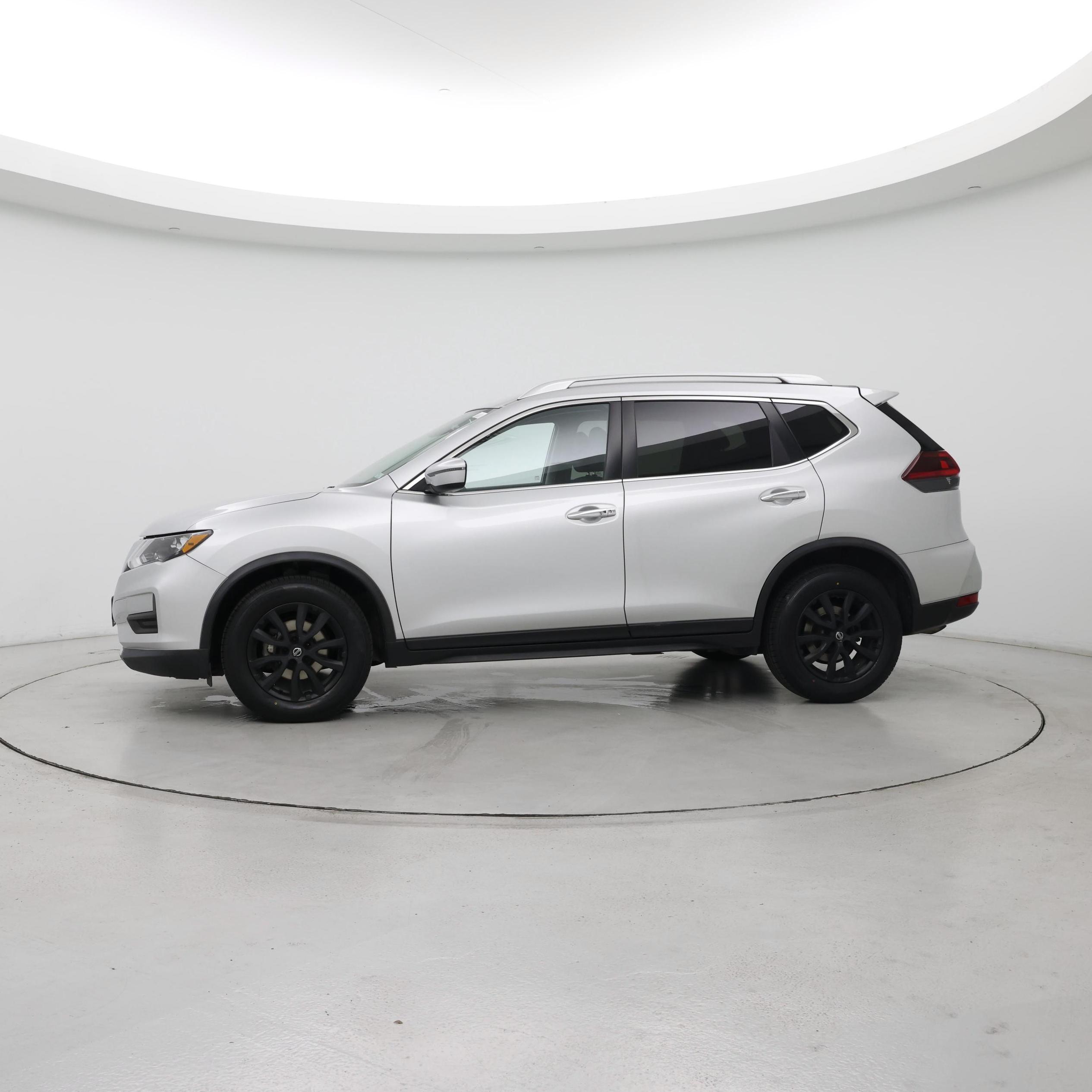 Thumbnail: 2019 Nissan Rogue - 3