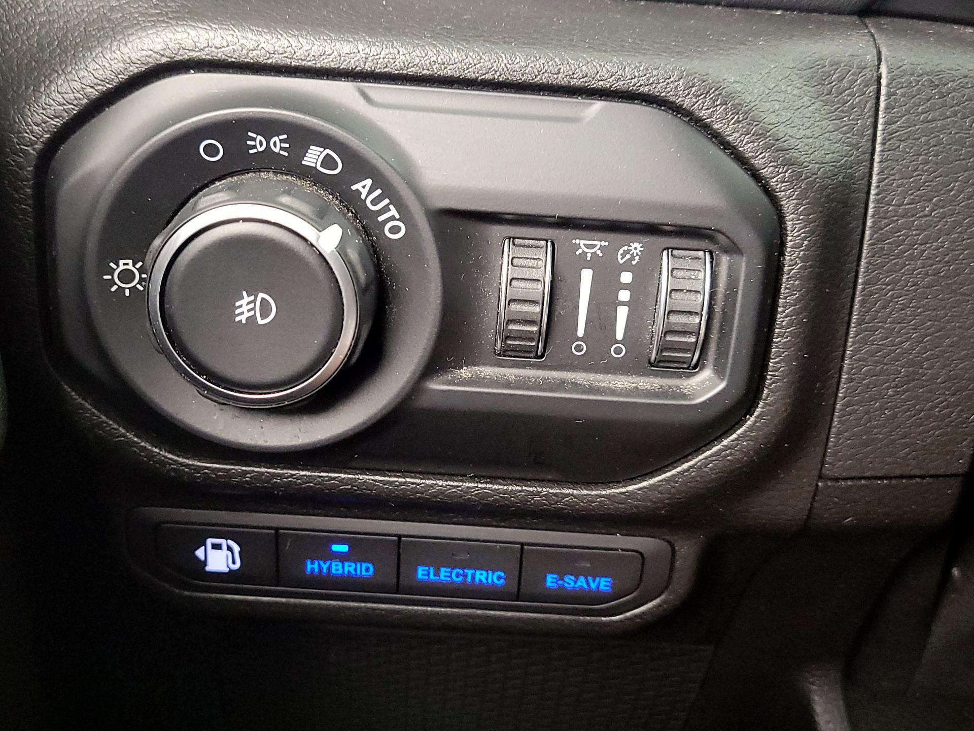 Thumbnail: 2021 Jeep Wrangler - 13