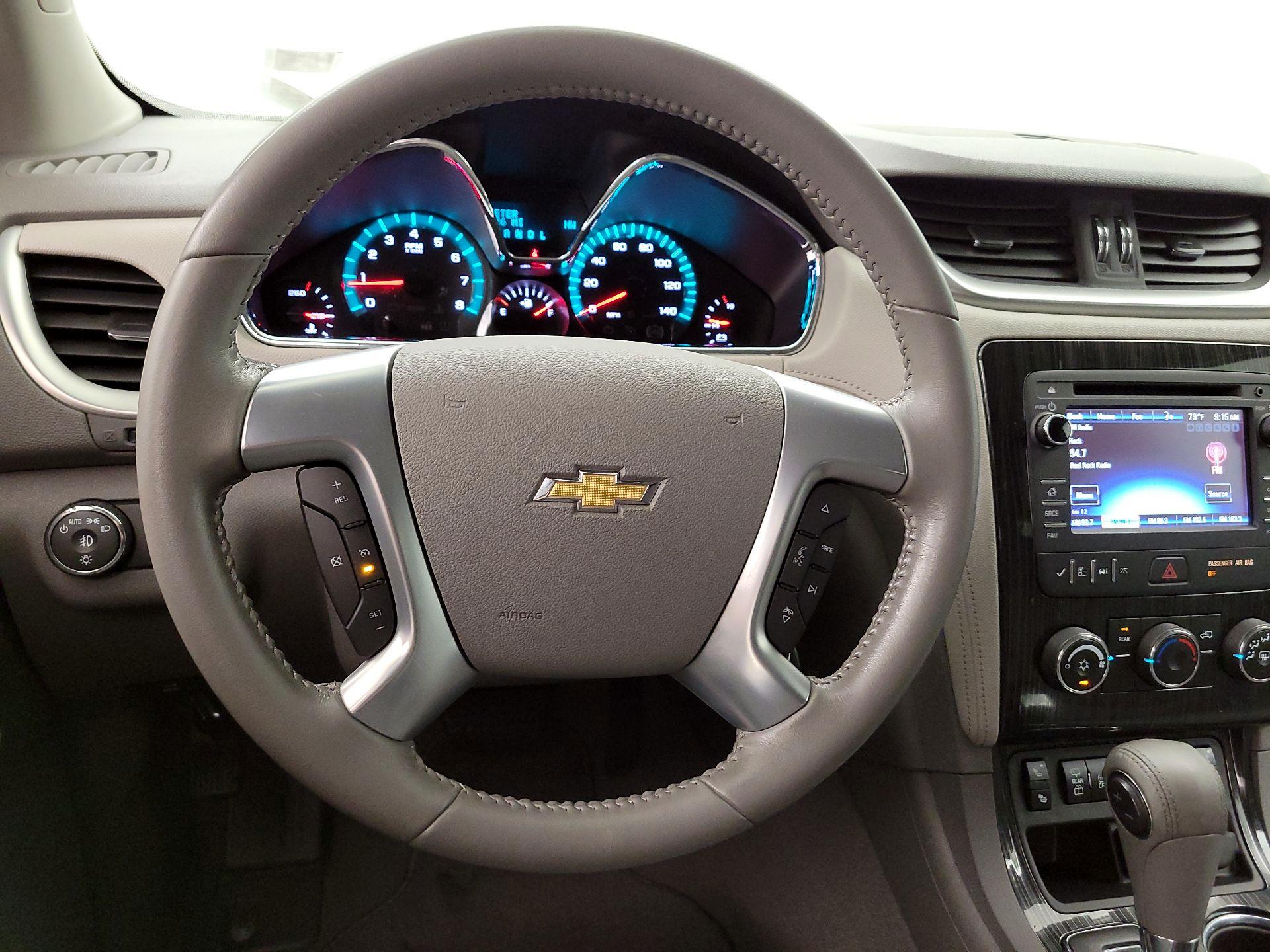 Thumbnail: 2015 Chevrolet Traverse - 10