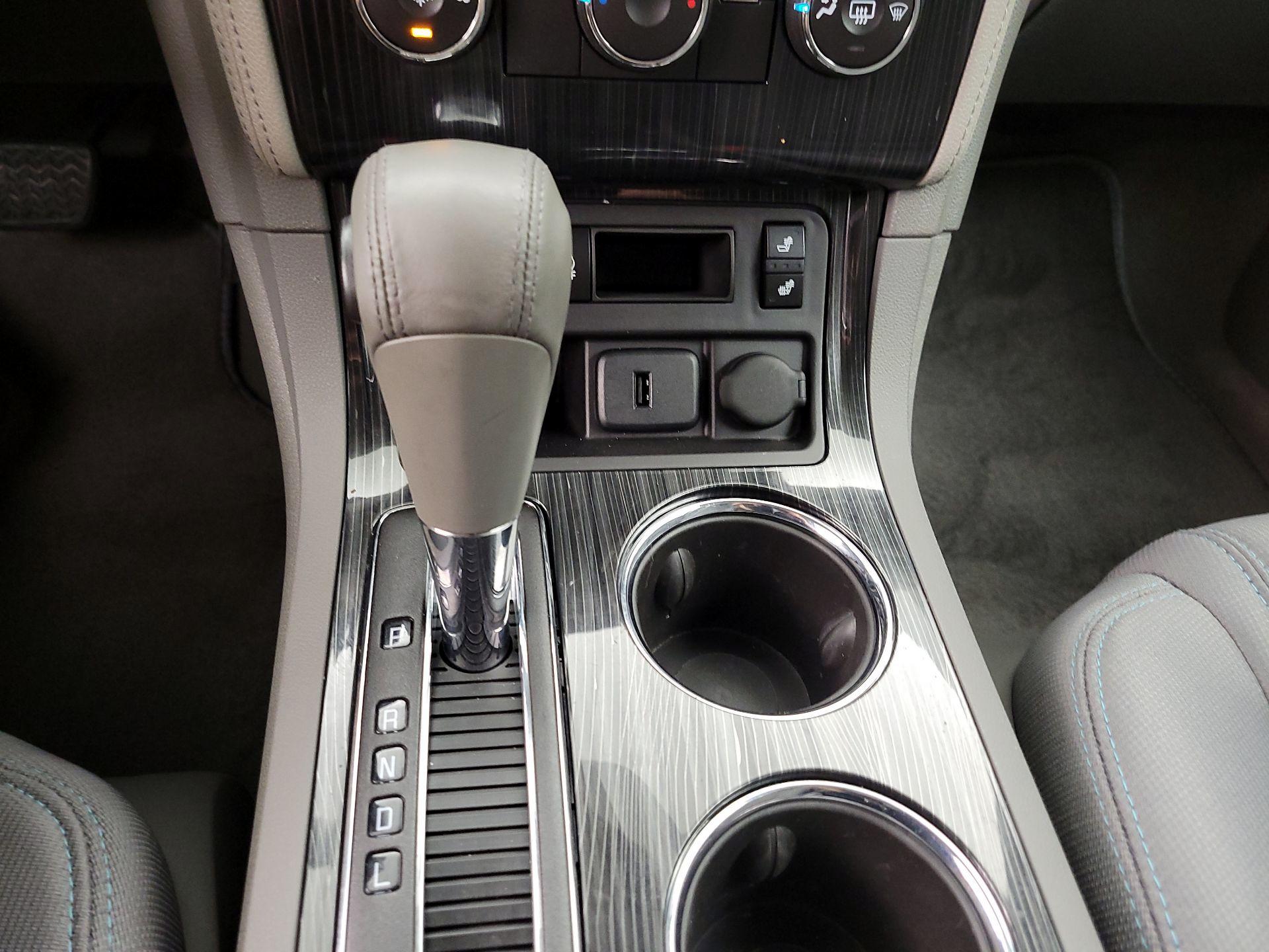 Thumbnail: 2015 Chevrolet Traverse - 17