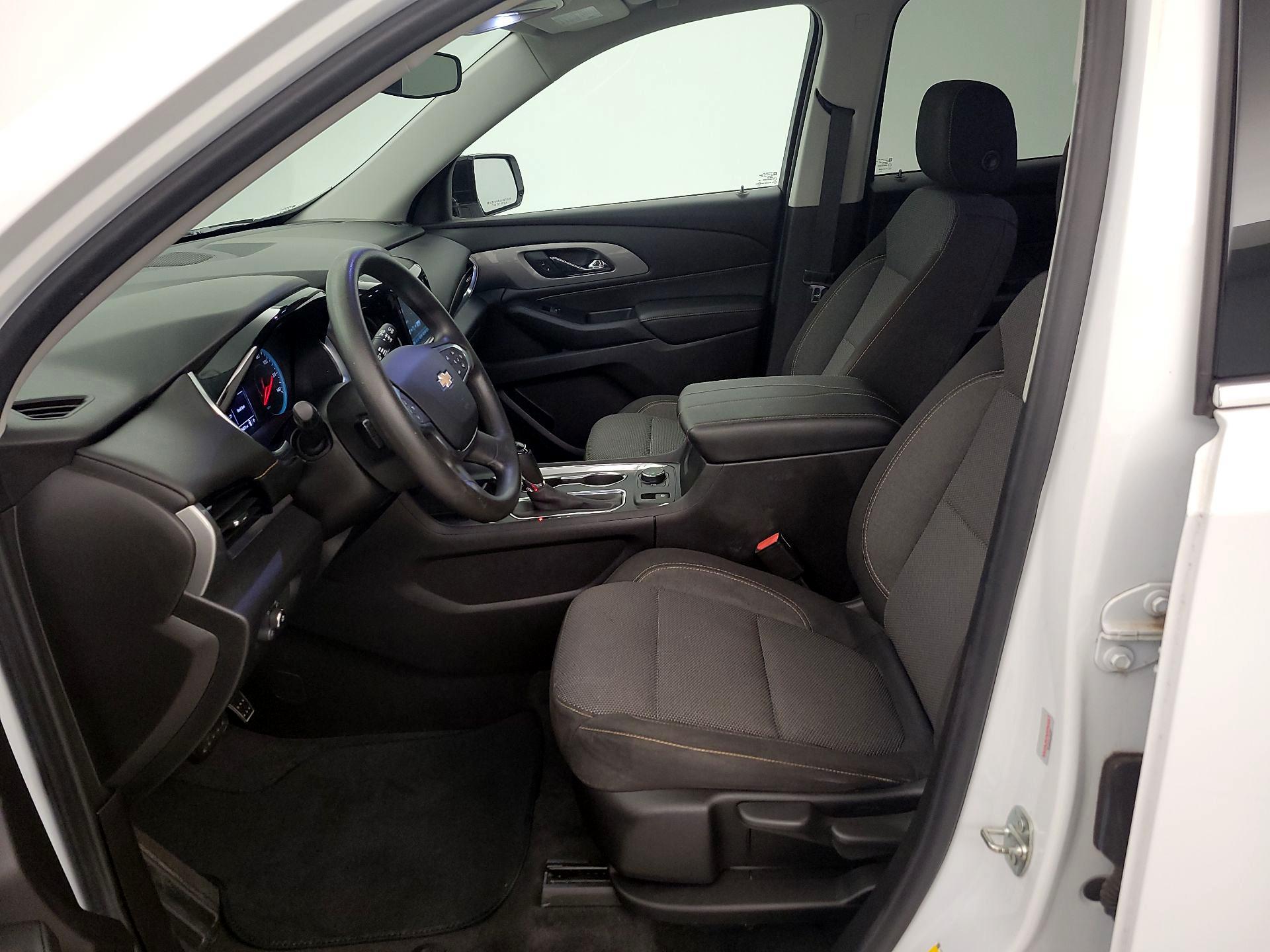 Thumbnail: 2019 Chevrolet Traverse - 11