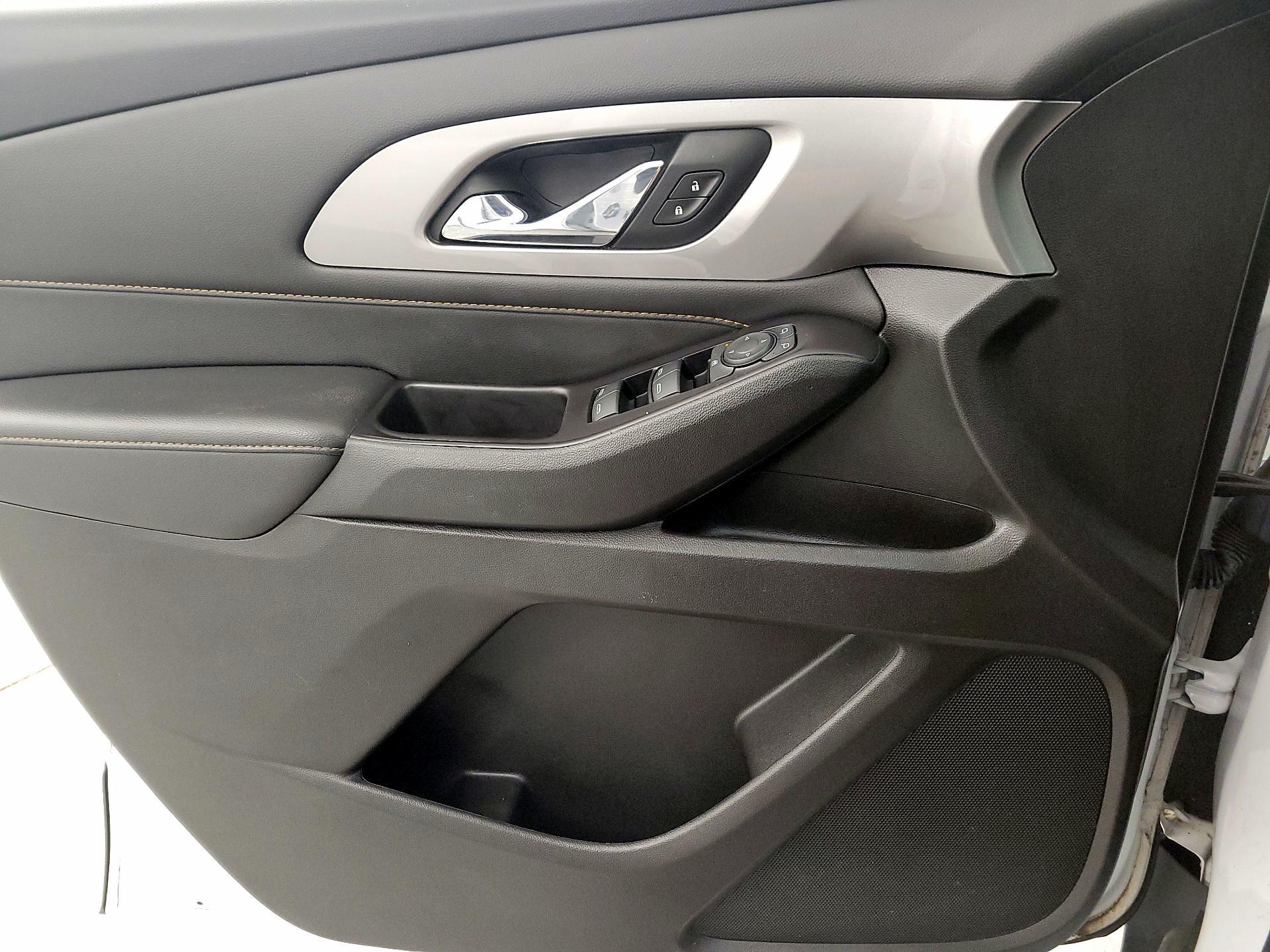 Thumbnail: 2019 Chevrolet Traverse - 12