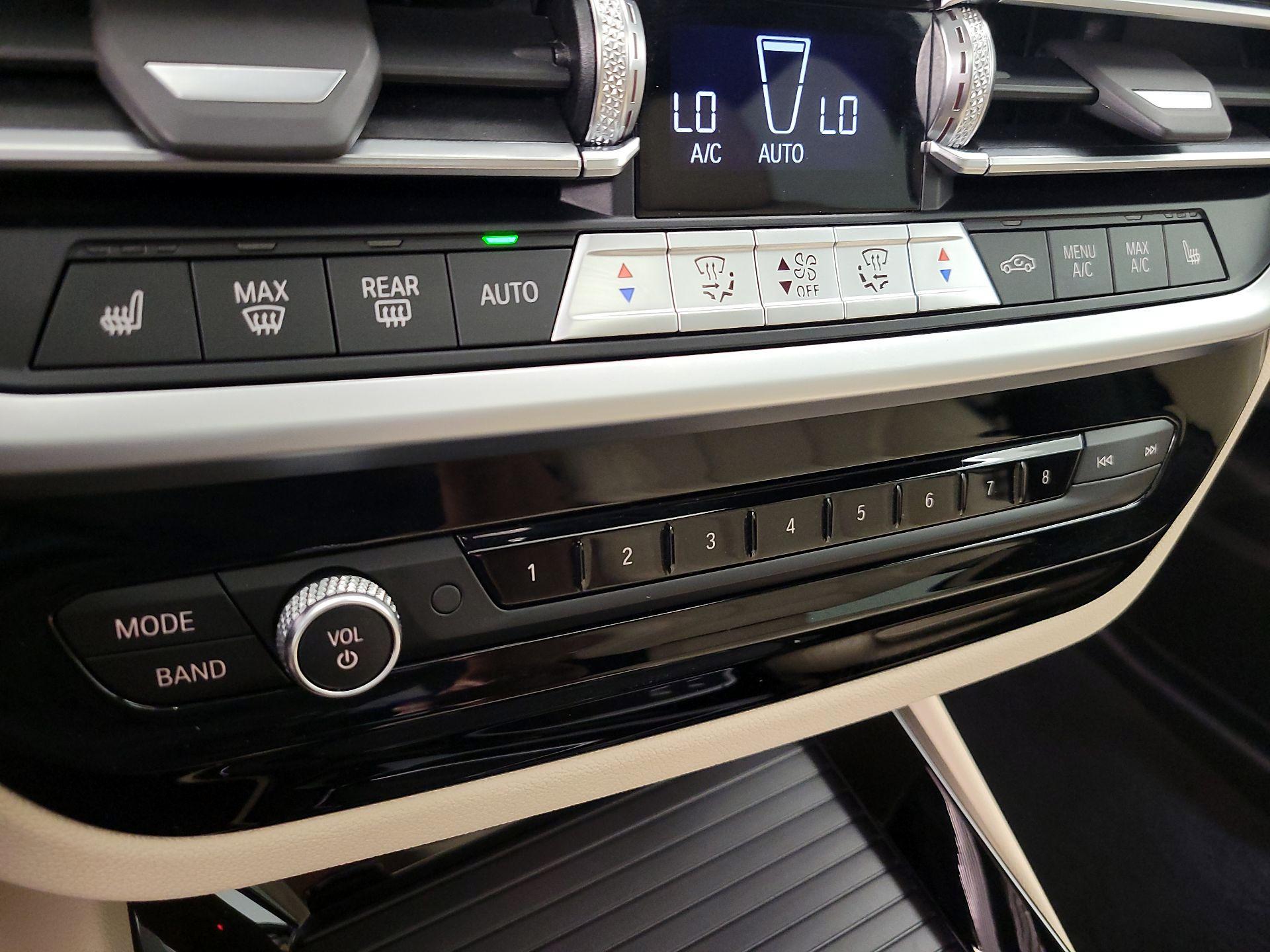 Thumbnail: 2022 BMW X3 - 16