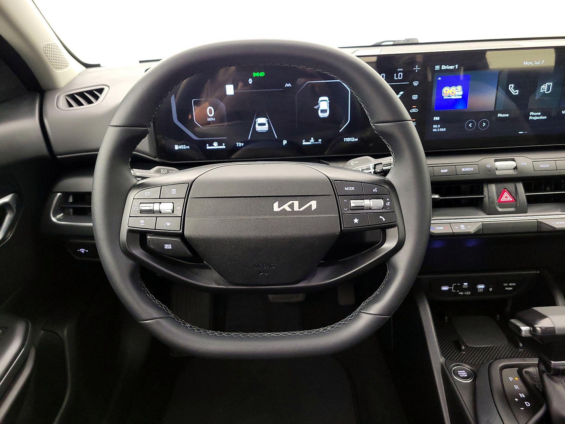 Thumbnail: 2025 Kia K4 - 10