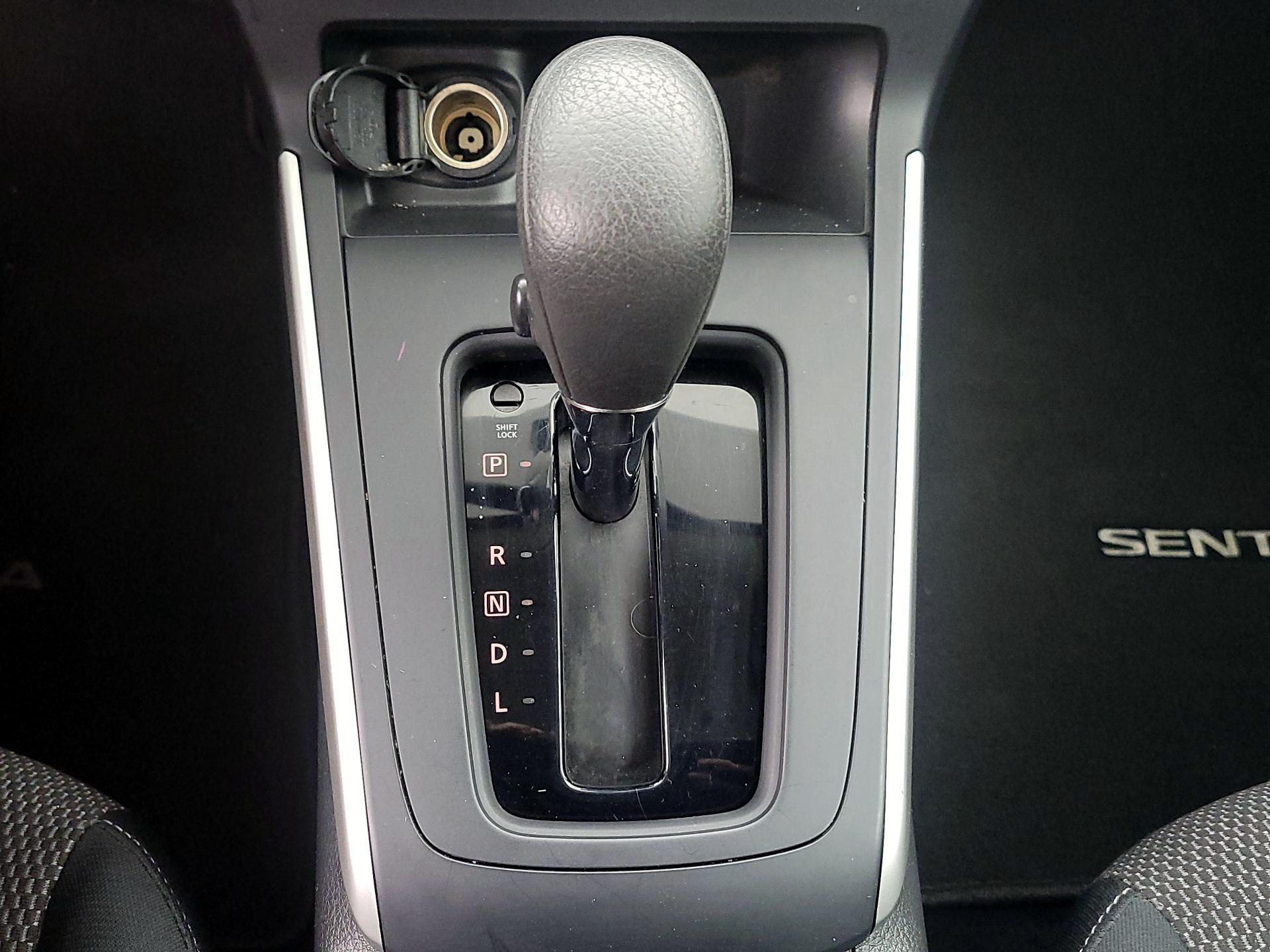 Thumbnail: 2019 Nissan Sentra - 17