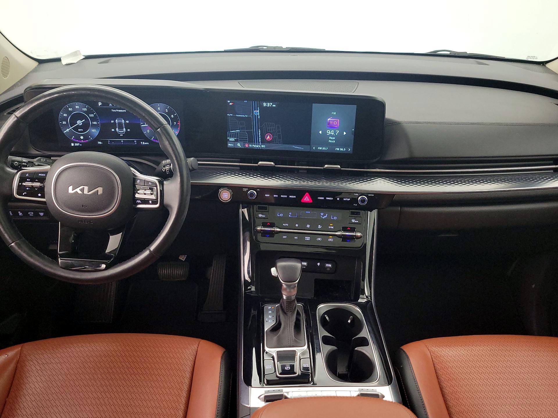 Thumbnail: 2022 Kia Carnival - 9