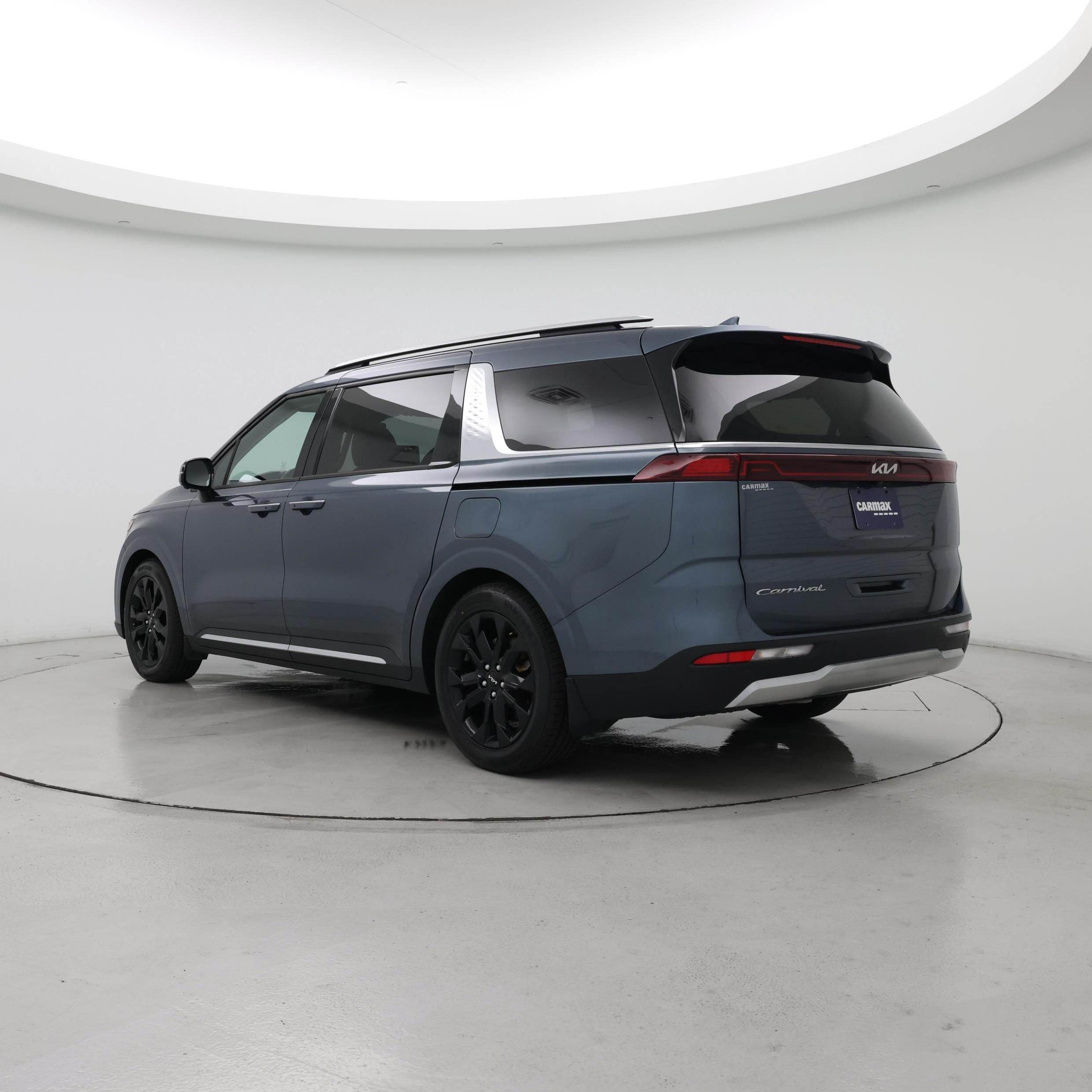 Thumbnail: 2022 Kia Carnival - 2