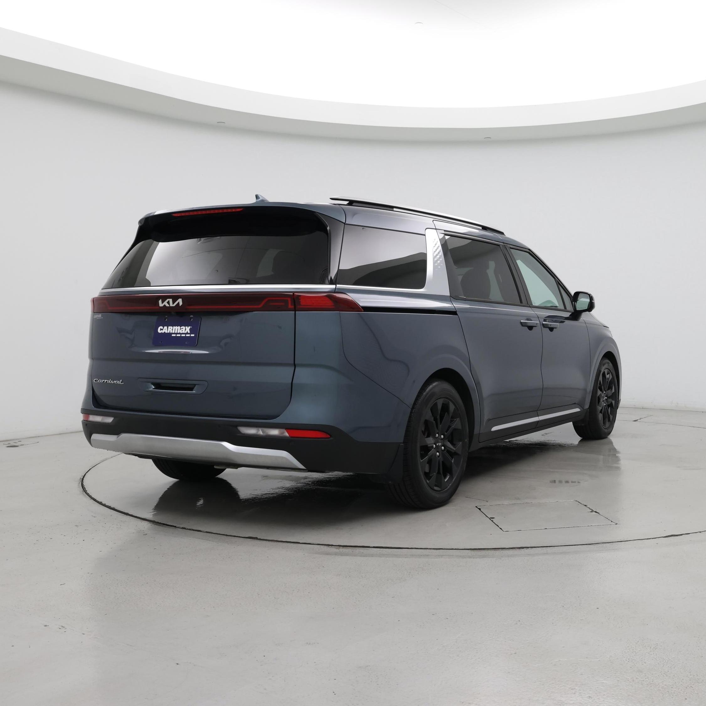 Thumbnail: 2022 Kia Carnival - 8