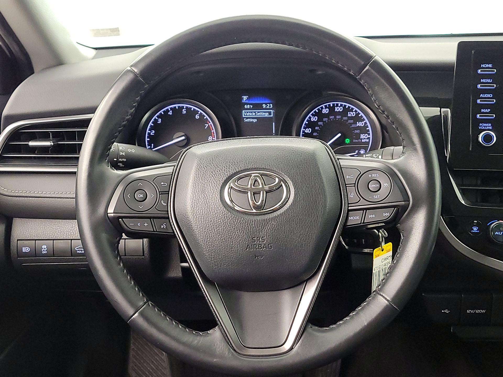 Thumbnail: 2022 Toyota Camry - 10