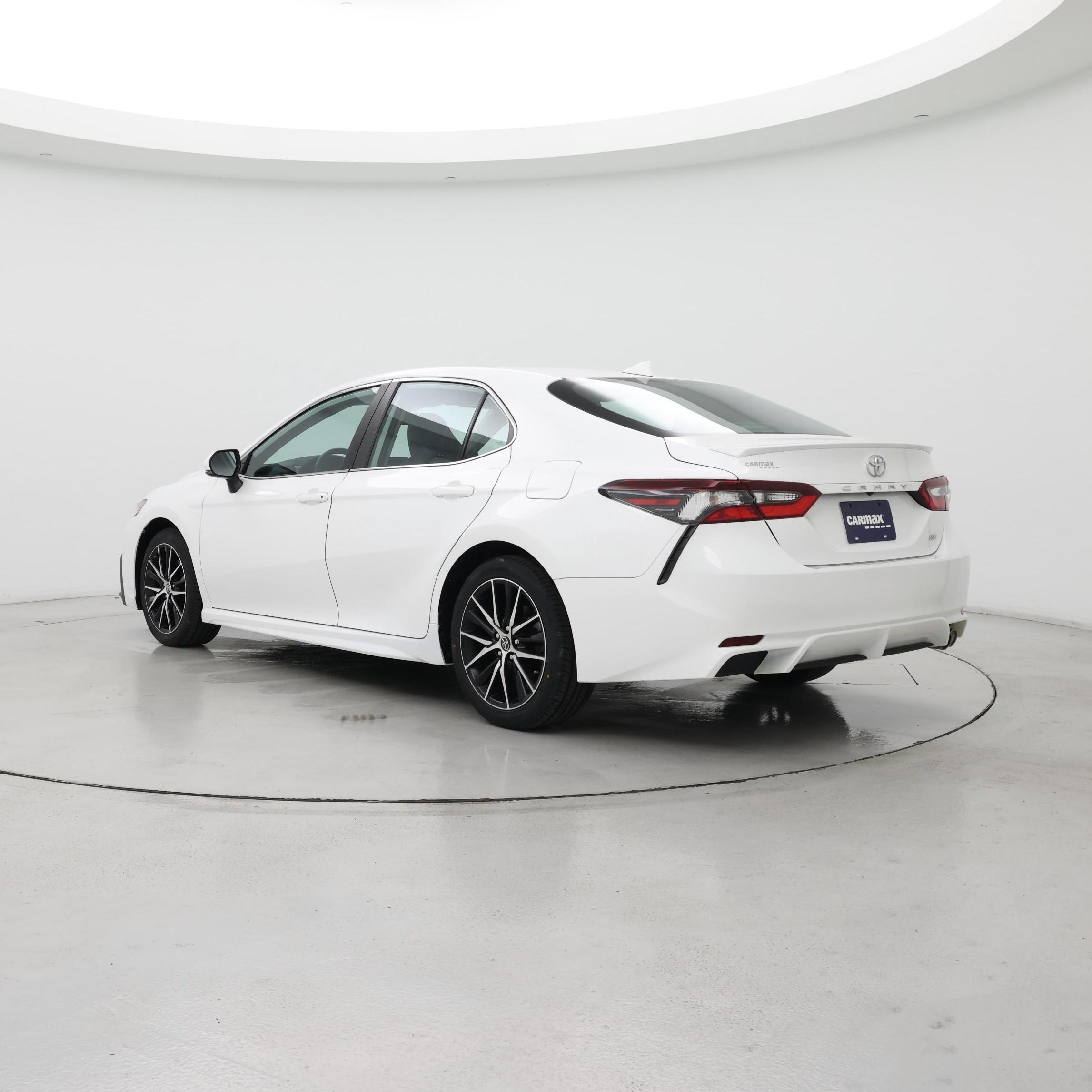 Thumbnail: 2022 Toyota Camry - 2