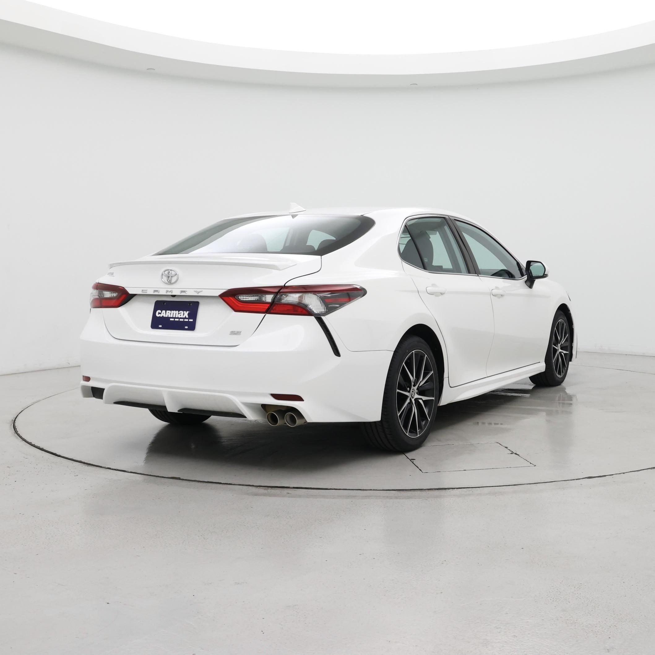 Thumbnail: 2022 Toyota Camry - 8