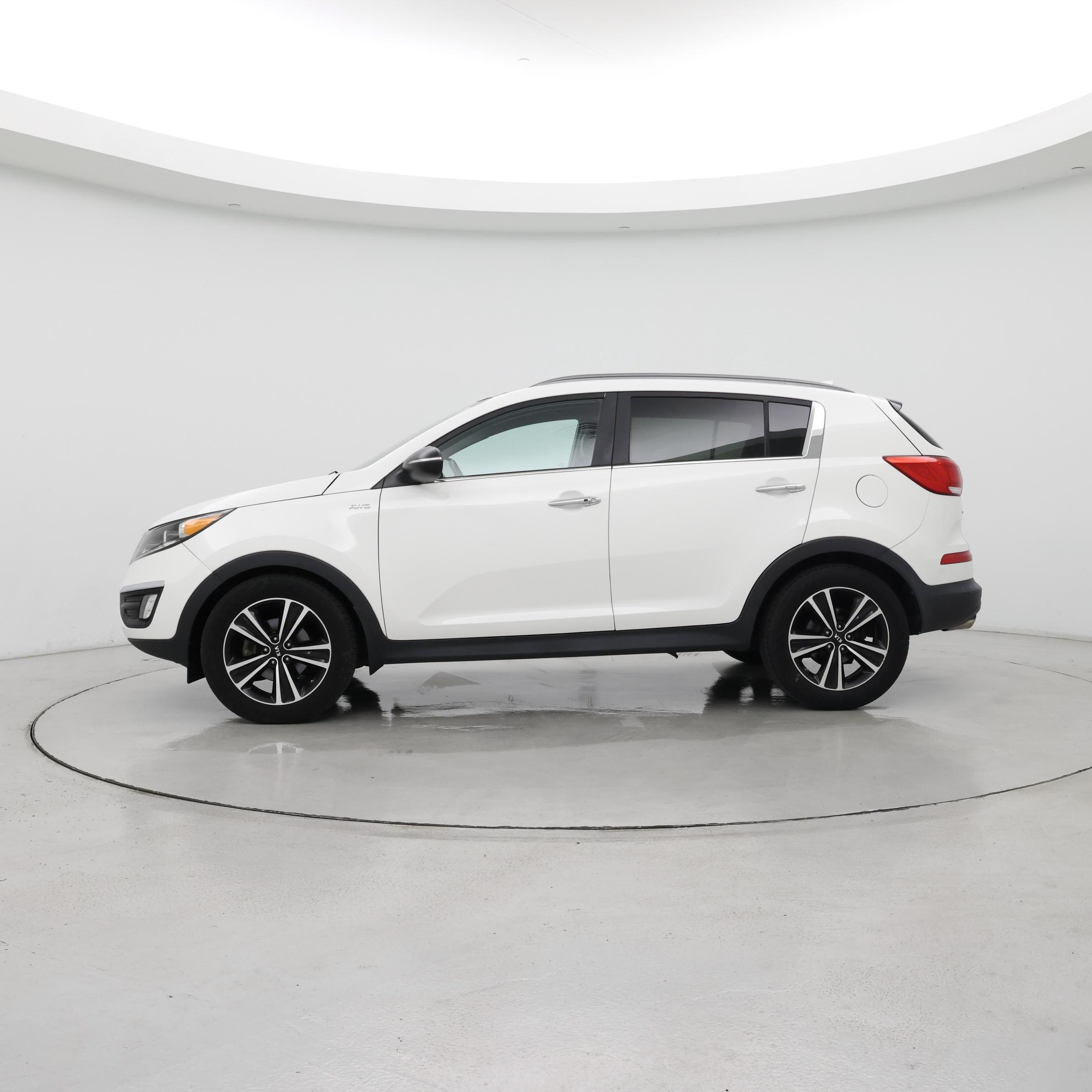 Thumbnail: 2016 Kia Sportage - 3