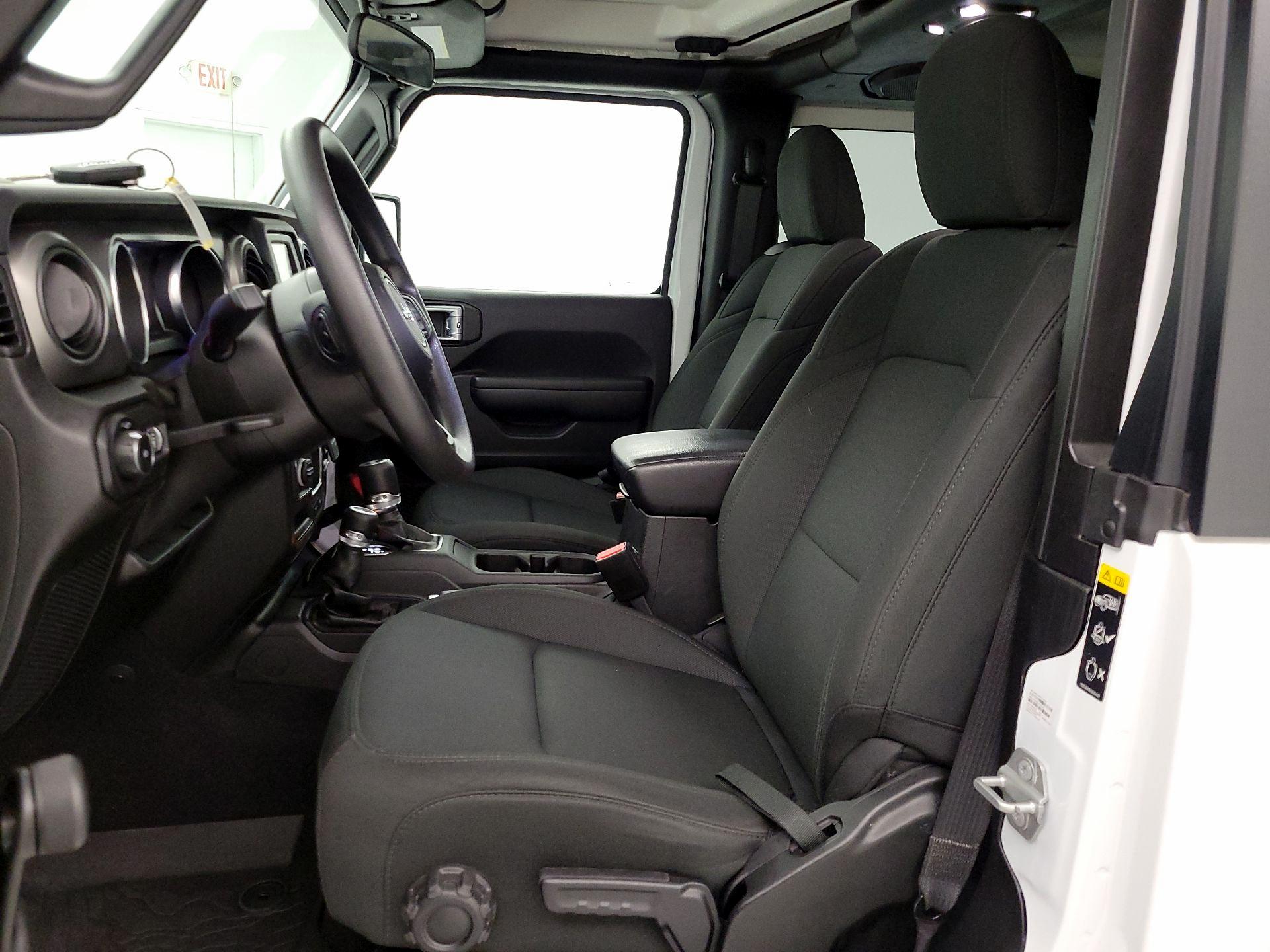 Thumbnail: 2021 Jeep Wrangler - 11