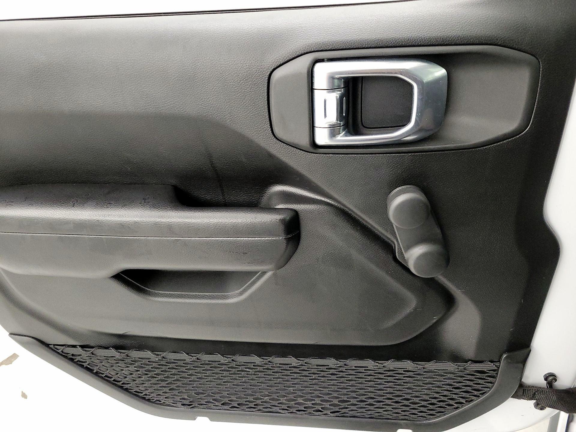 Thumbnail: 2021 Jeep Wrangler - 12
