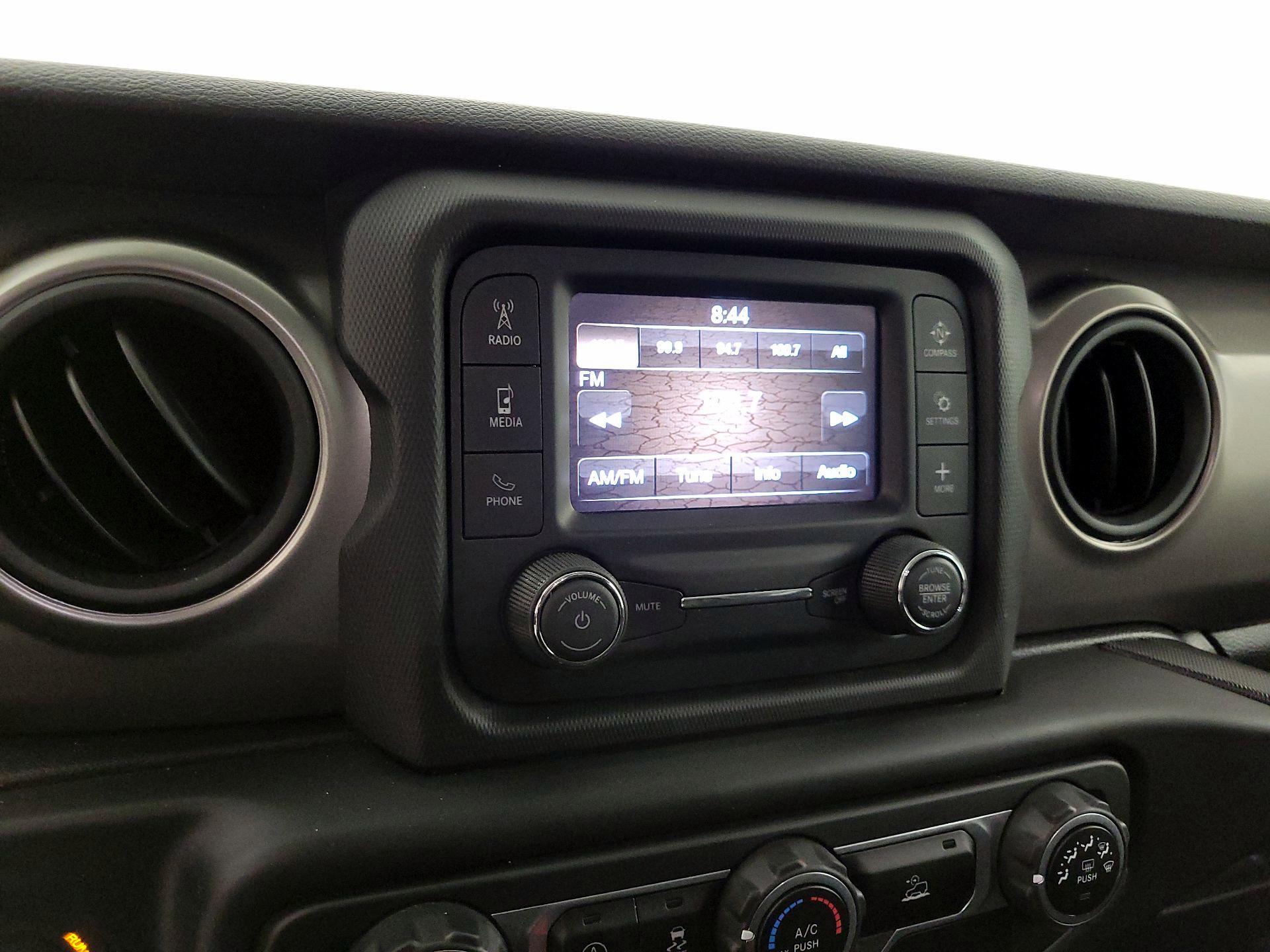 Thumbnail: 2021 Jeep Wrangler - 15