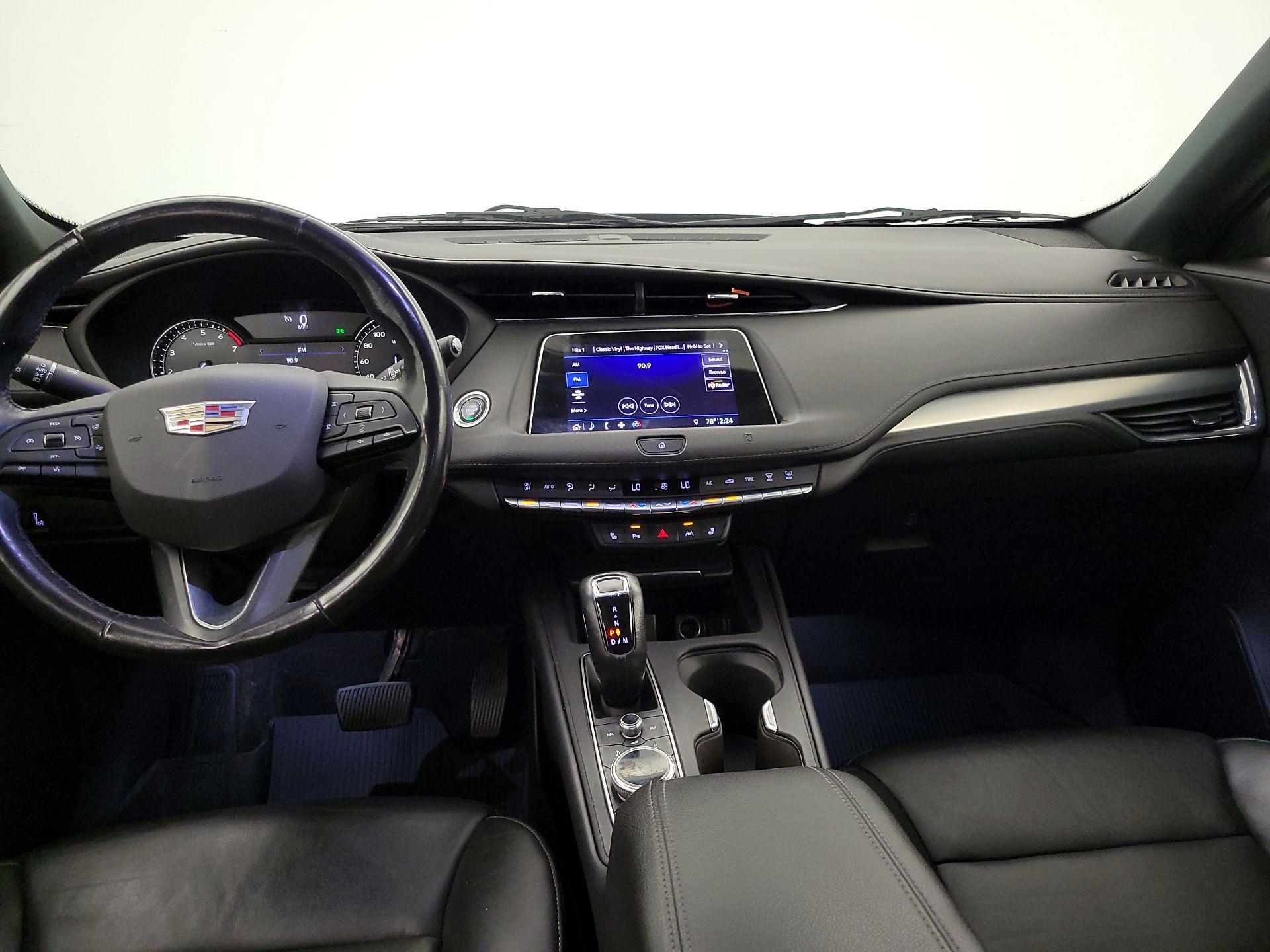 Thumbnail: 2019 Cadillac XT4 - 9