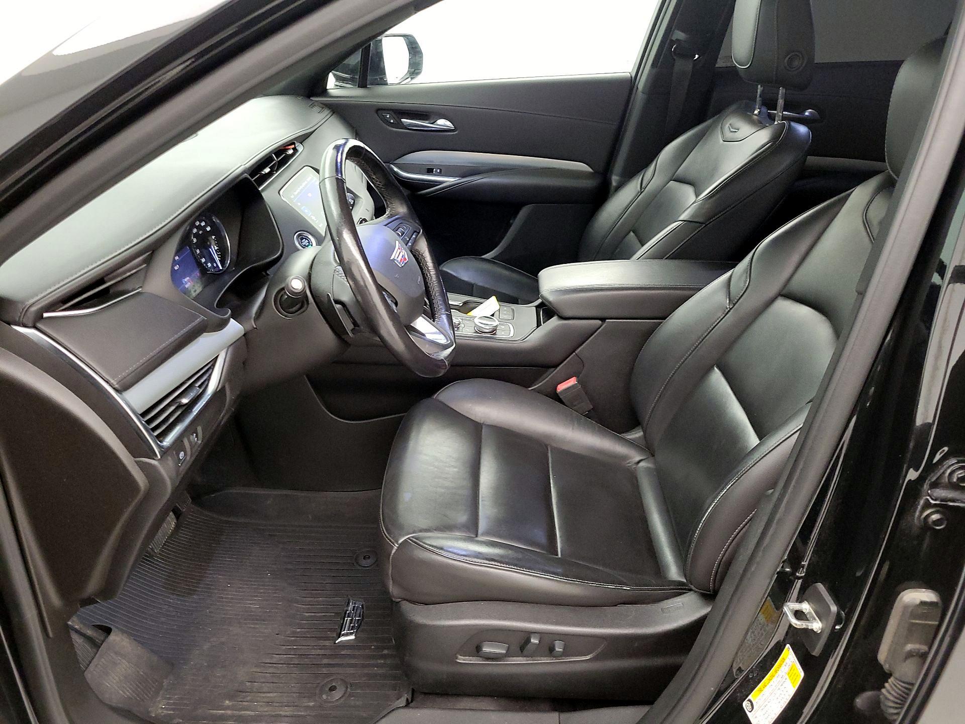 Thumbnail: 2019 Cadillac XT4 - 11