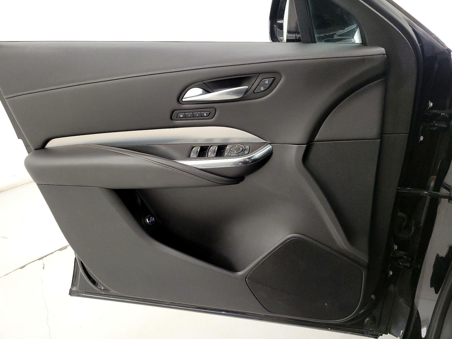 Thumbnail: 2019 Cadillac XT4 - 12