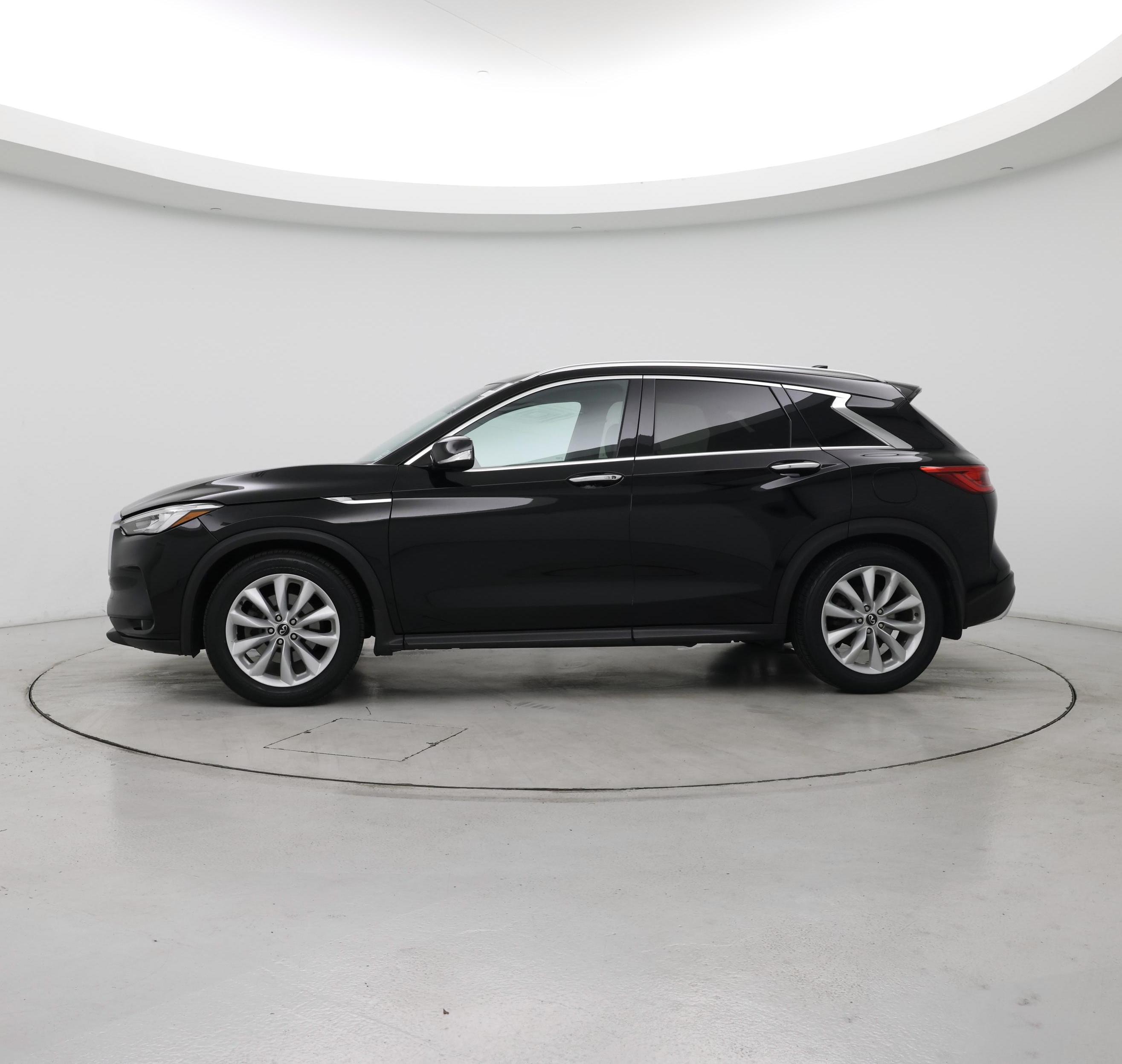 Thumbnail: 2019 INFINITI QX50 - 3