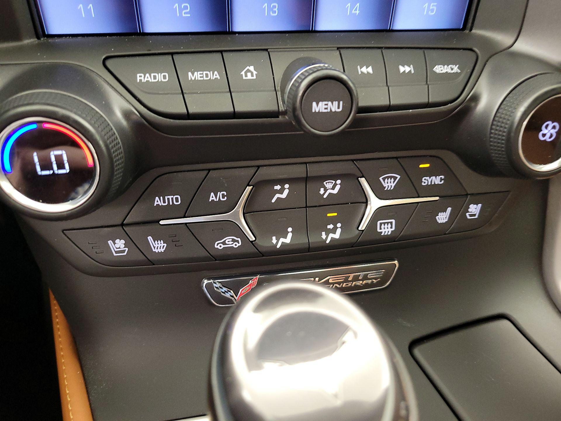 Thumbnail: 2015 Chevrolet Corvette - 17