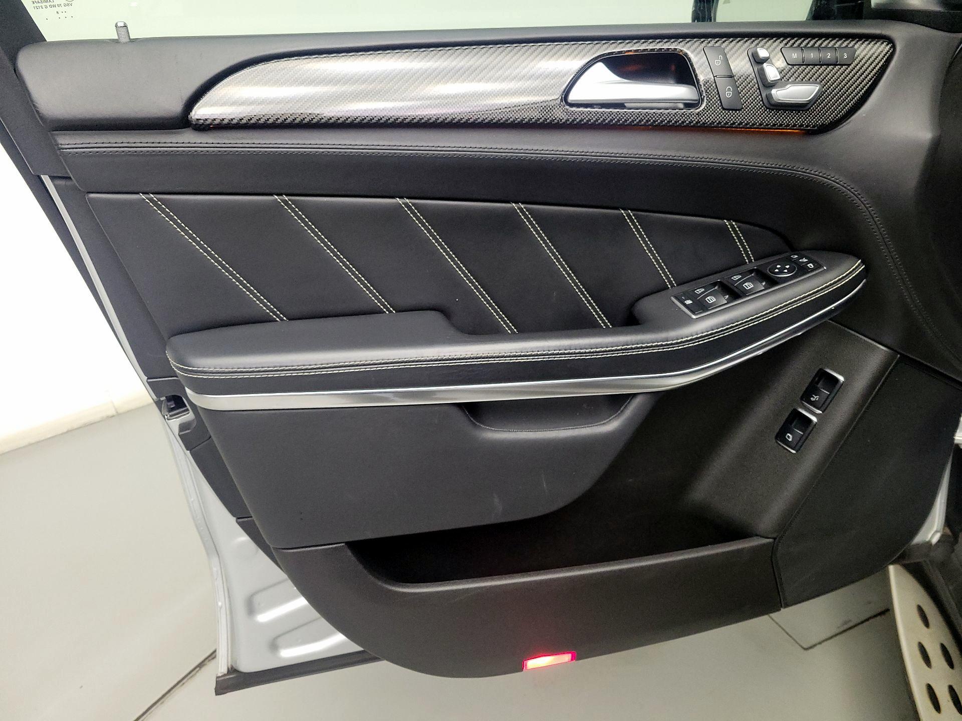 Thumbnail: 2019 Mercedes-Benz GL-Class - 12