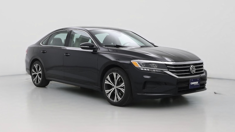 2022 Volkswagen Passat SE Hero Image
