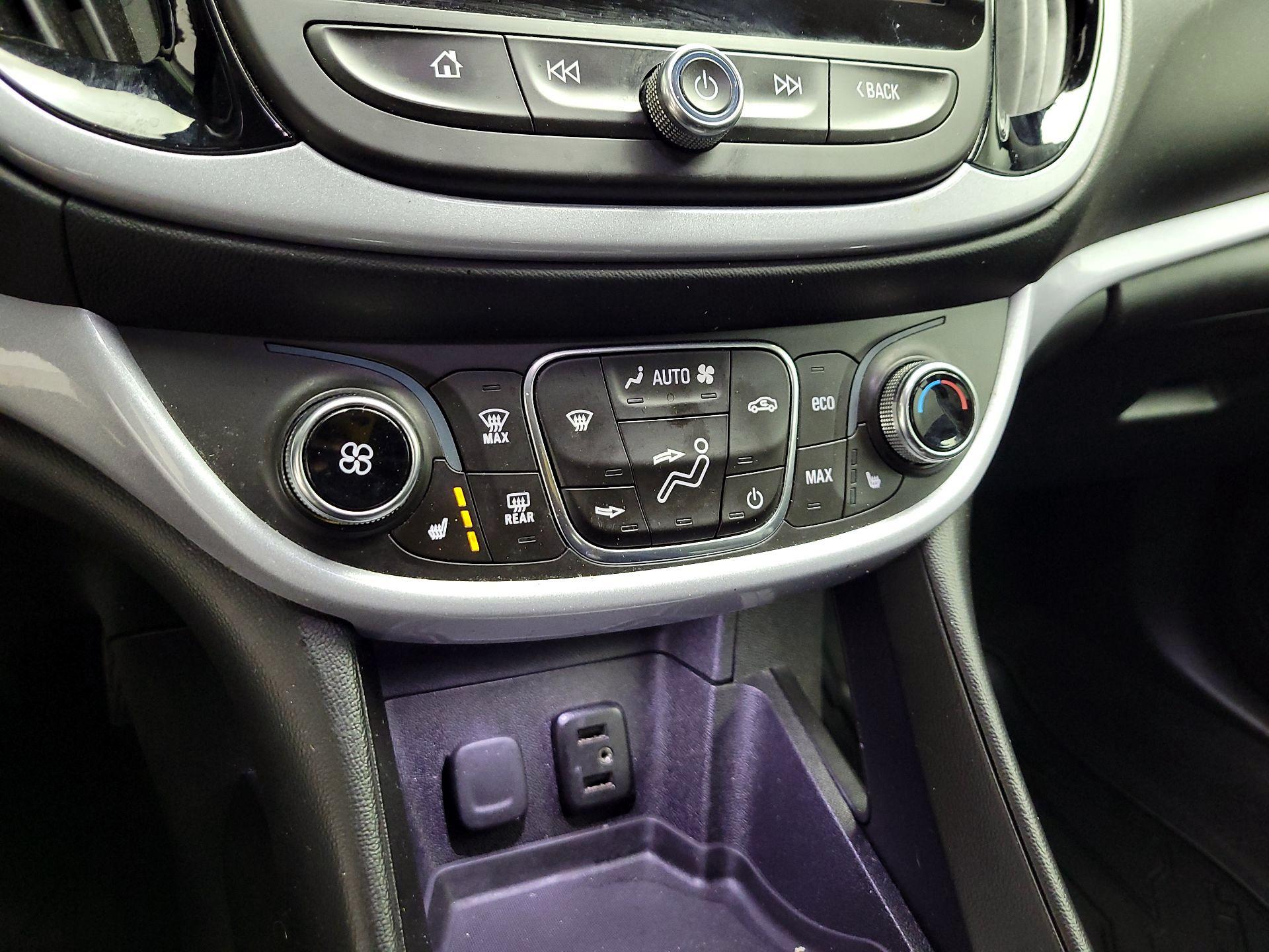 Thumbnail: 2018 Chevrolet Volt - 15