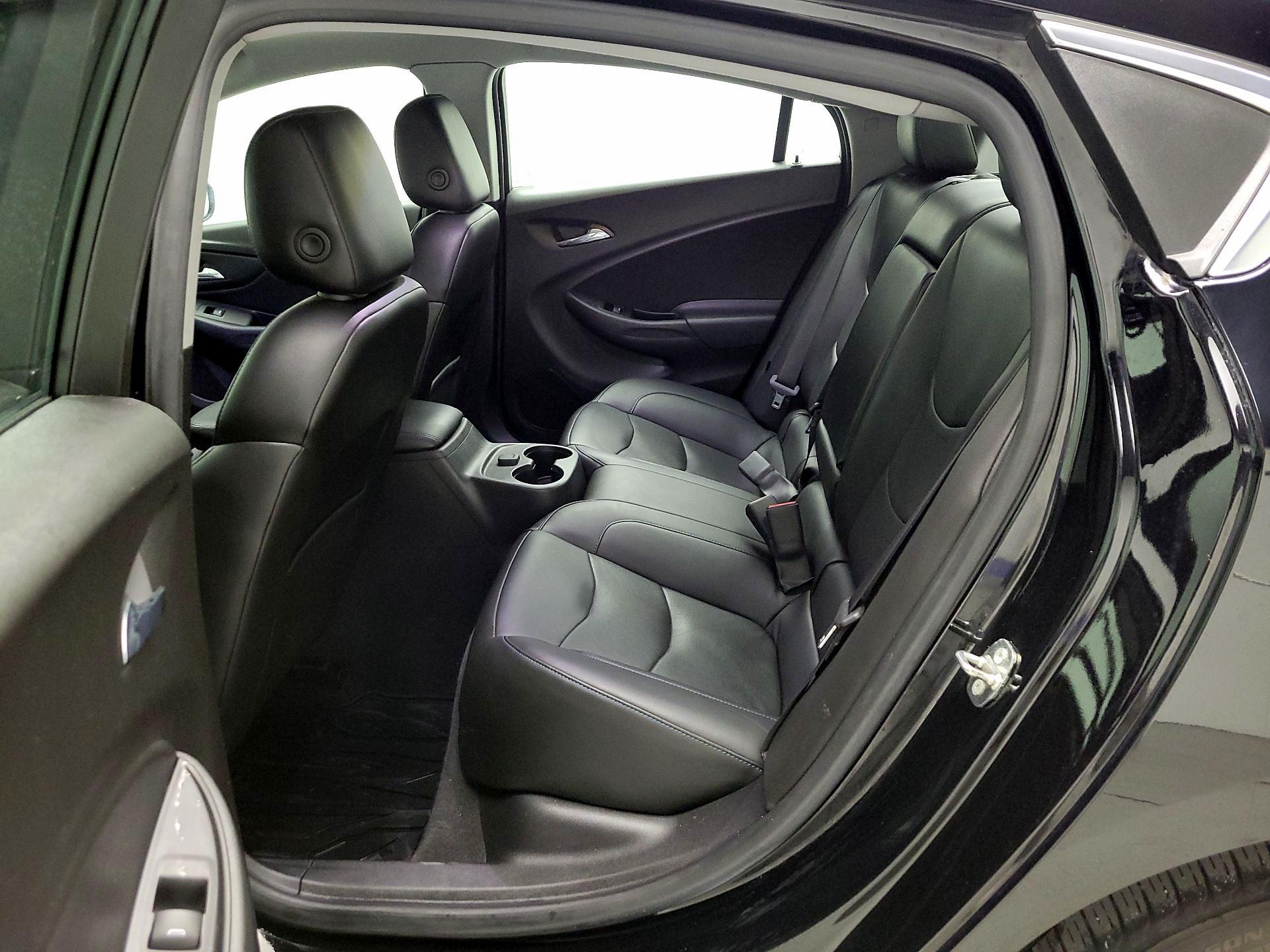 Thumbnail: 2018 Chevrolet Volt - 17