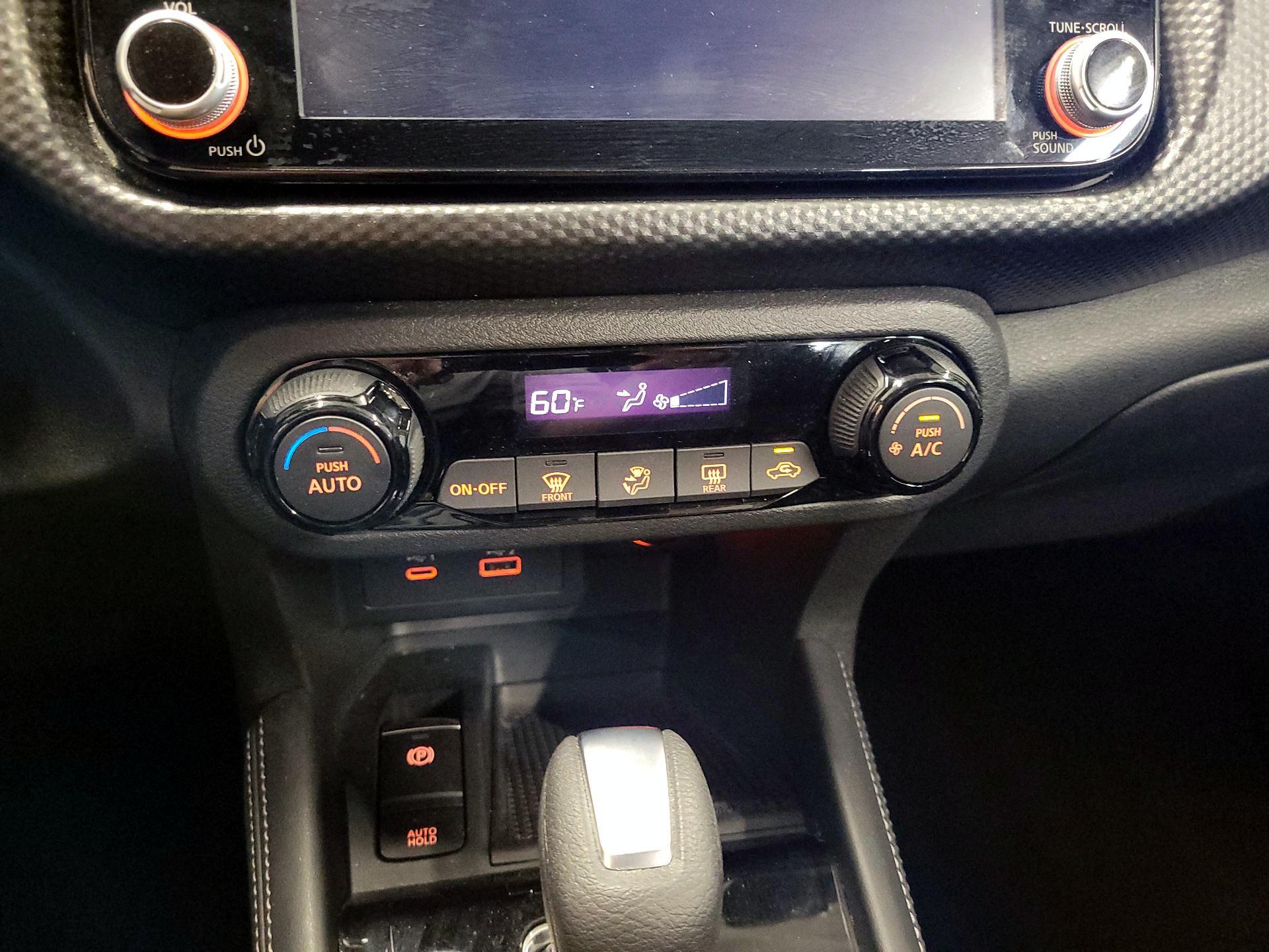 Thumbnail: 2021 Nissan Kicks - 15