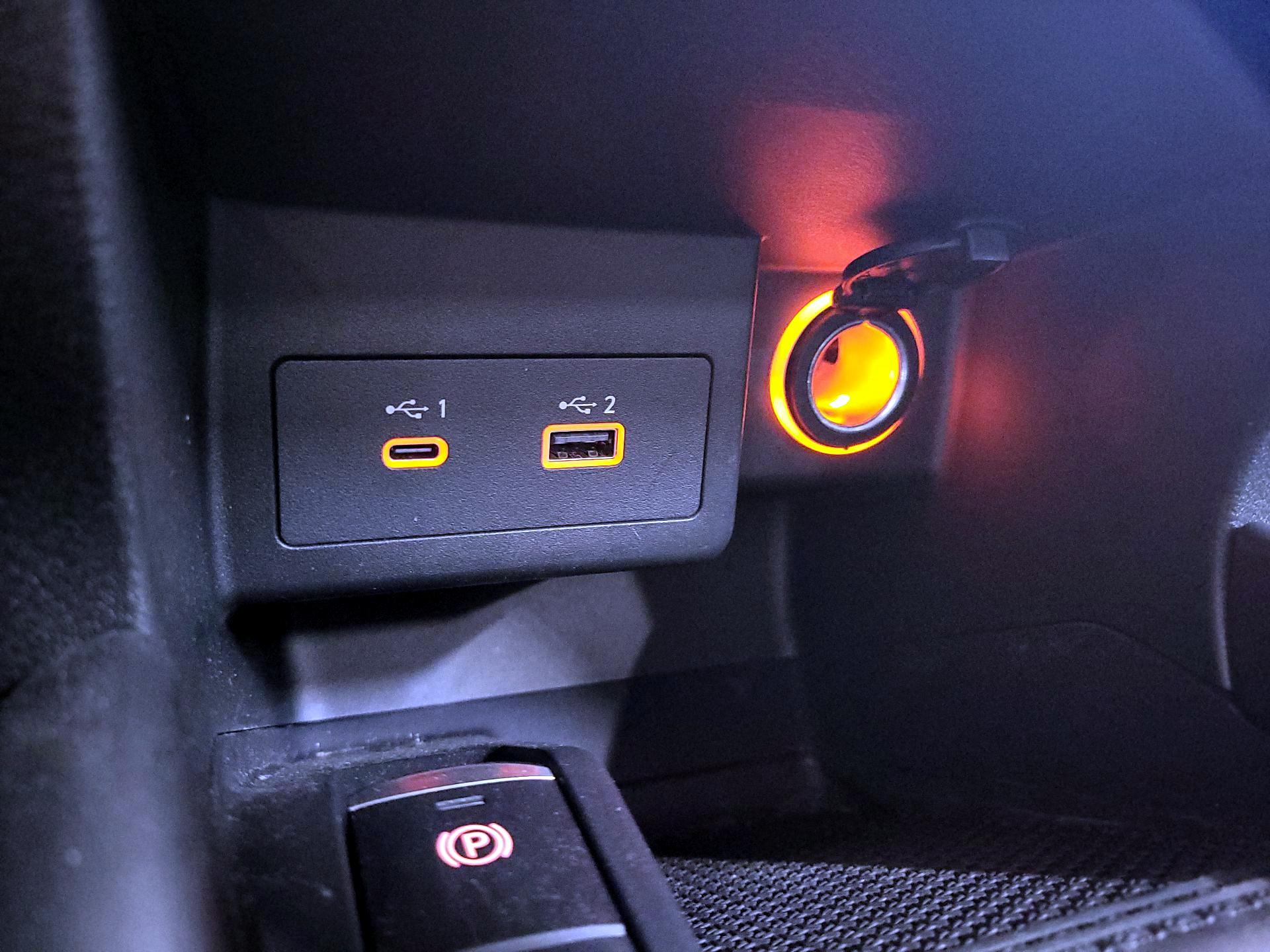 Thumbnail: 2021 Nissan Kicks - 17