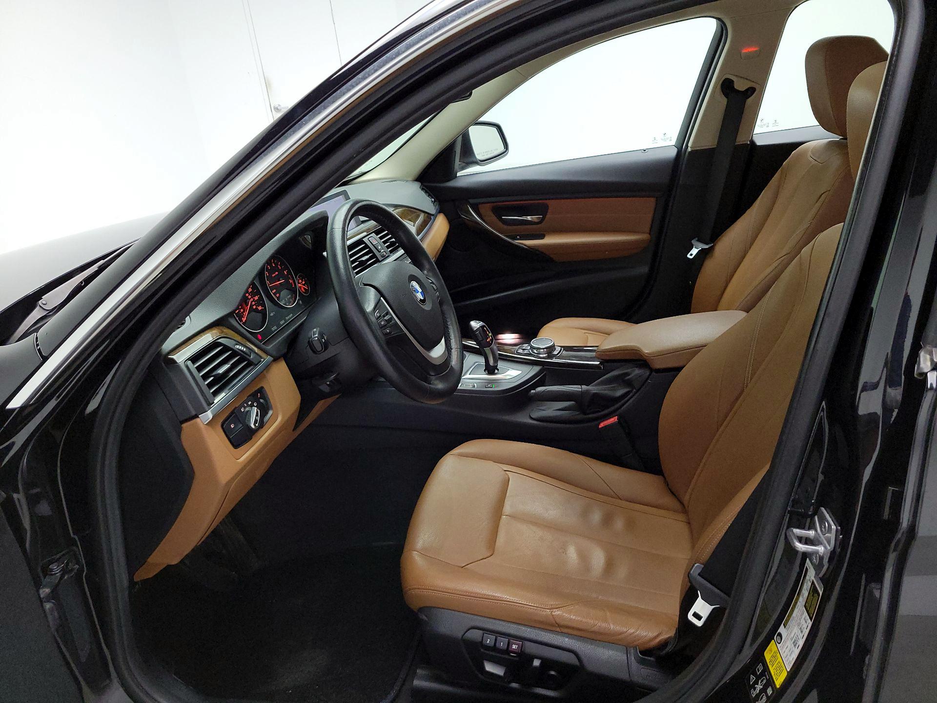 Thumbnail: 2015 BMW 3 Series - 11