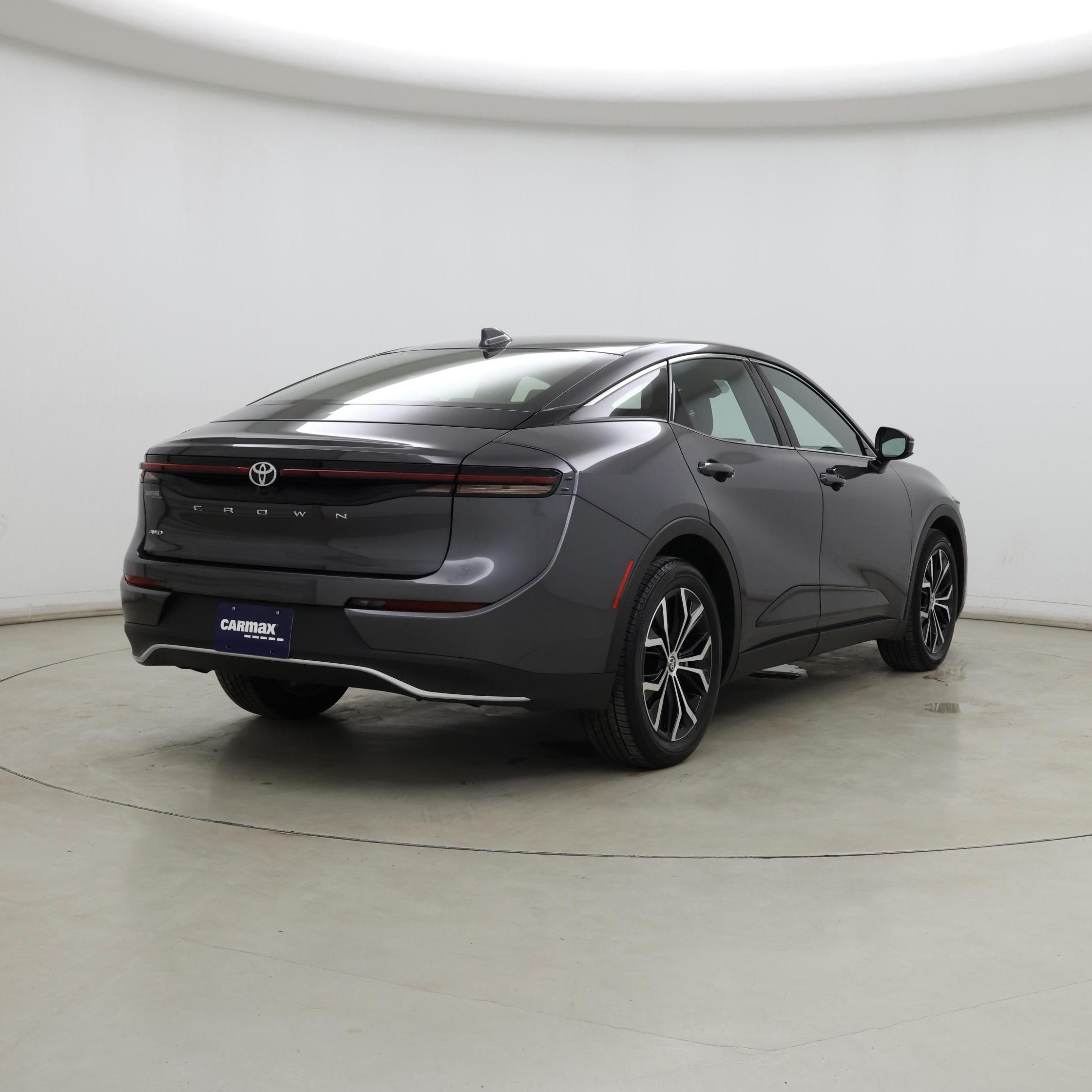 Thumbnail: 2023 Toyota Crown - 8