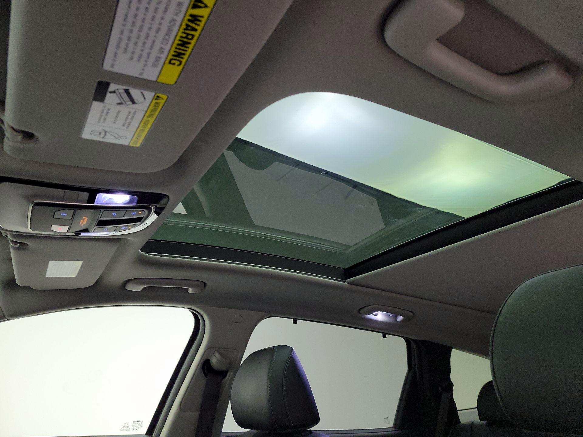 Thumbnail: 2022 Hyundai Santa Fe - 20