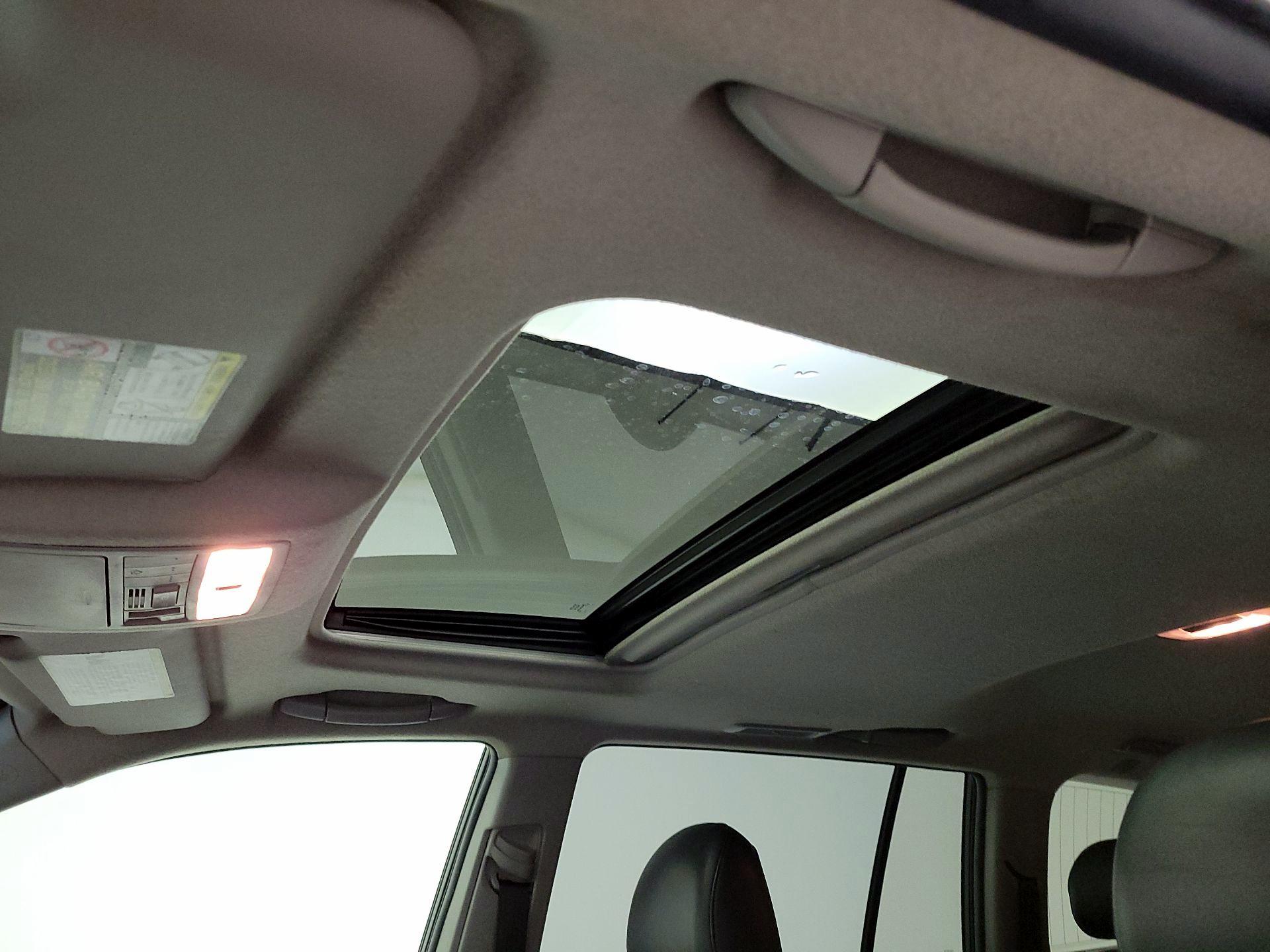 Thumbnail: 2013 Toyota Highlander - 19