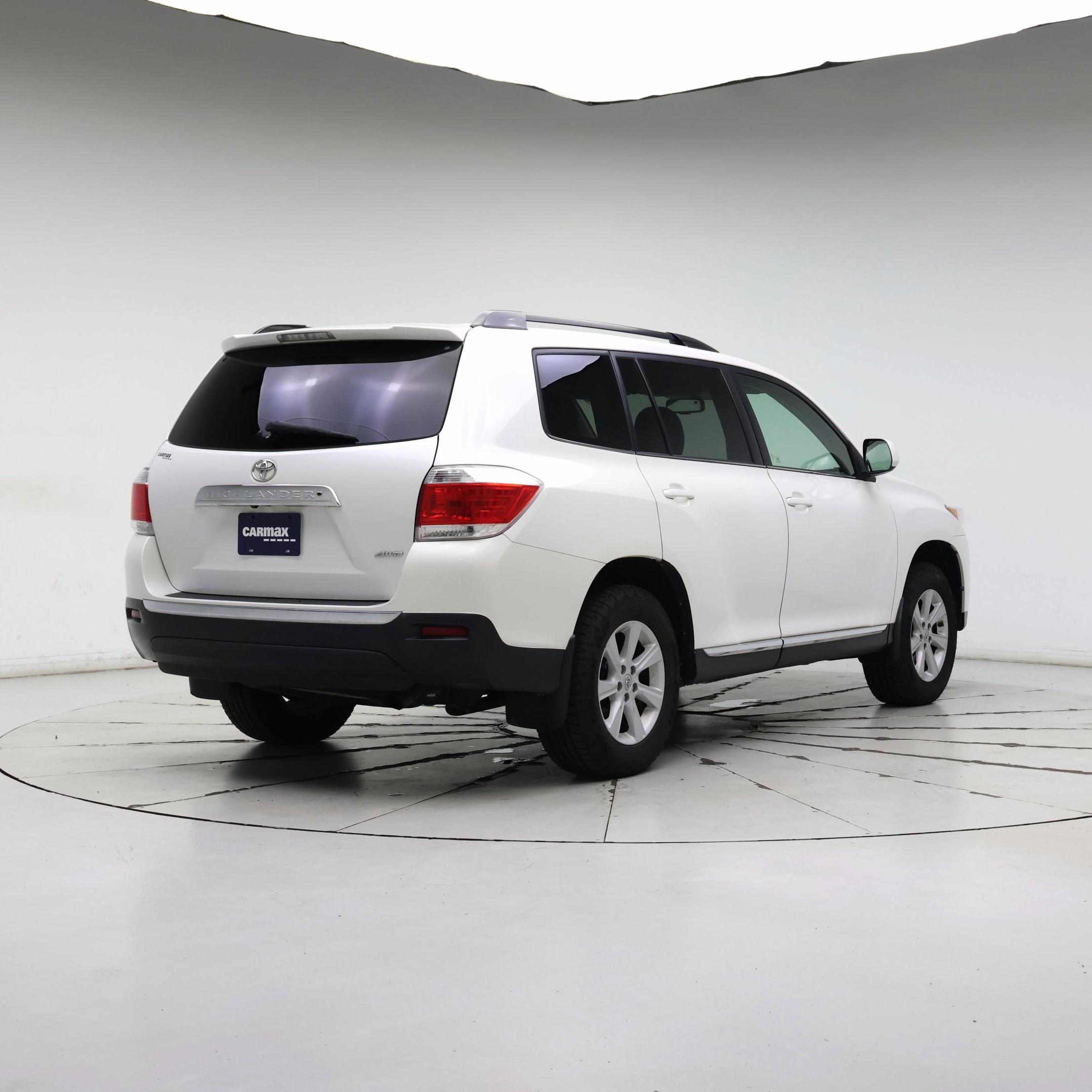 Thumbnail: 2013 Toyota Highlander - 8