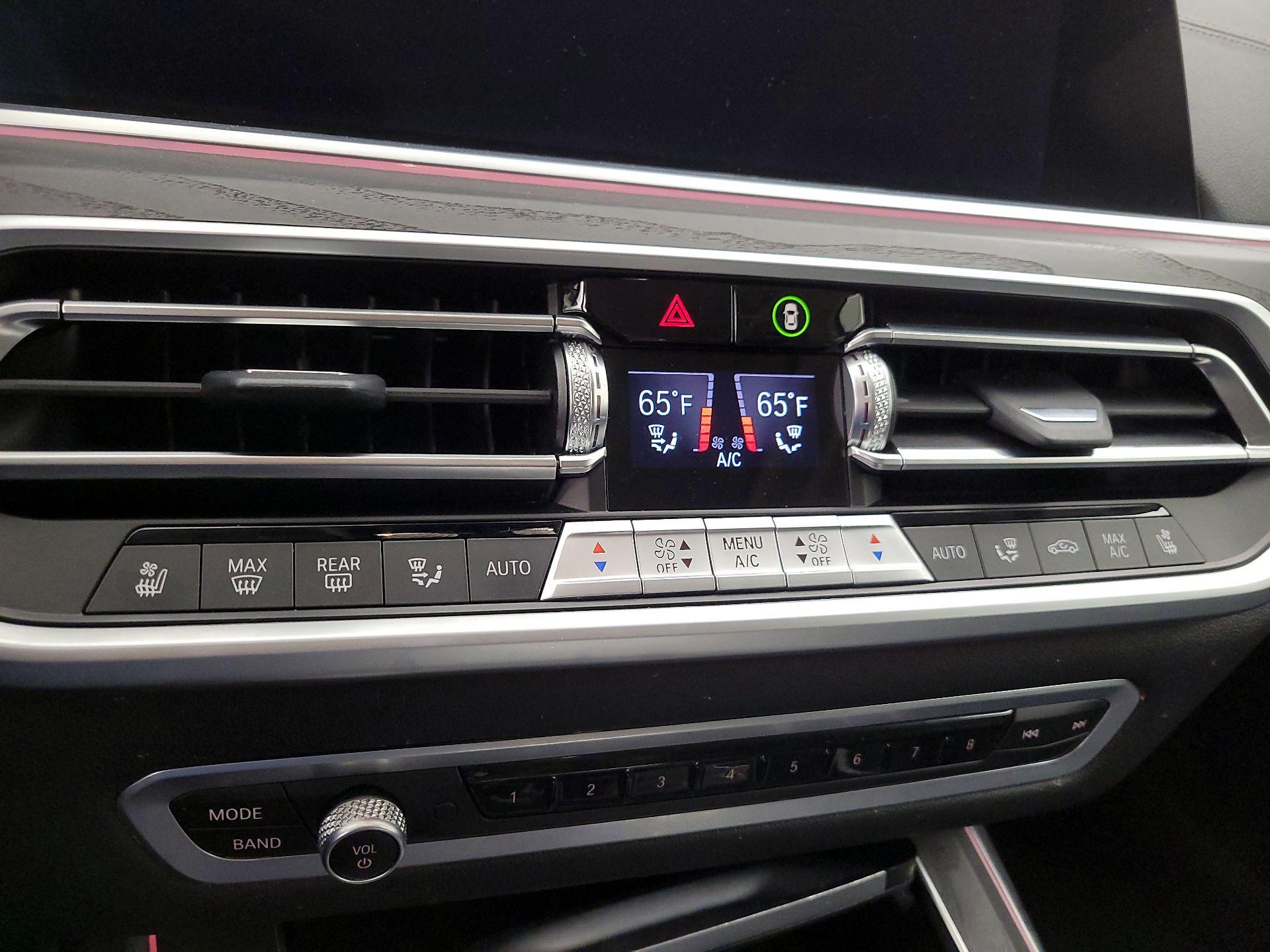 Thumbnail: 2022 BMW X7 - 17