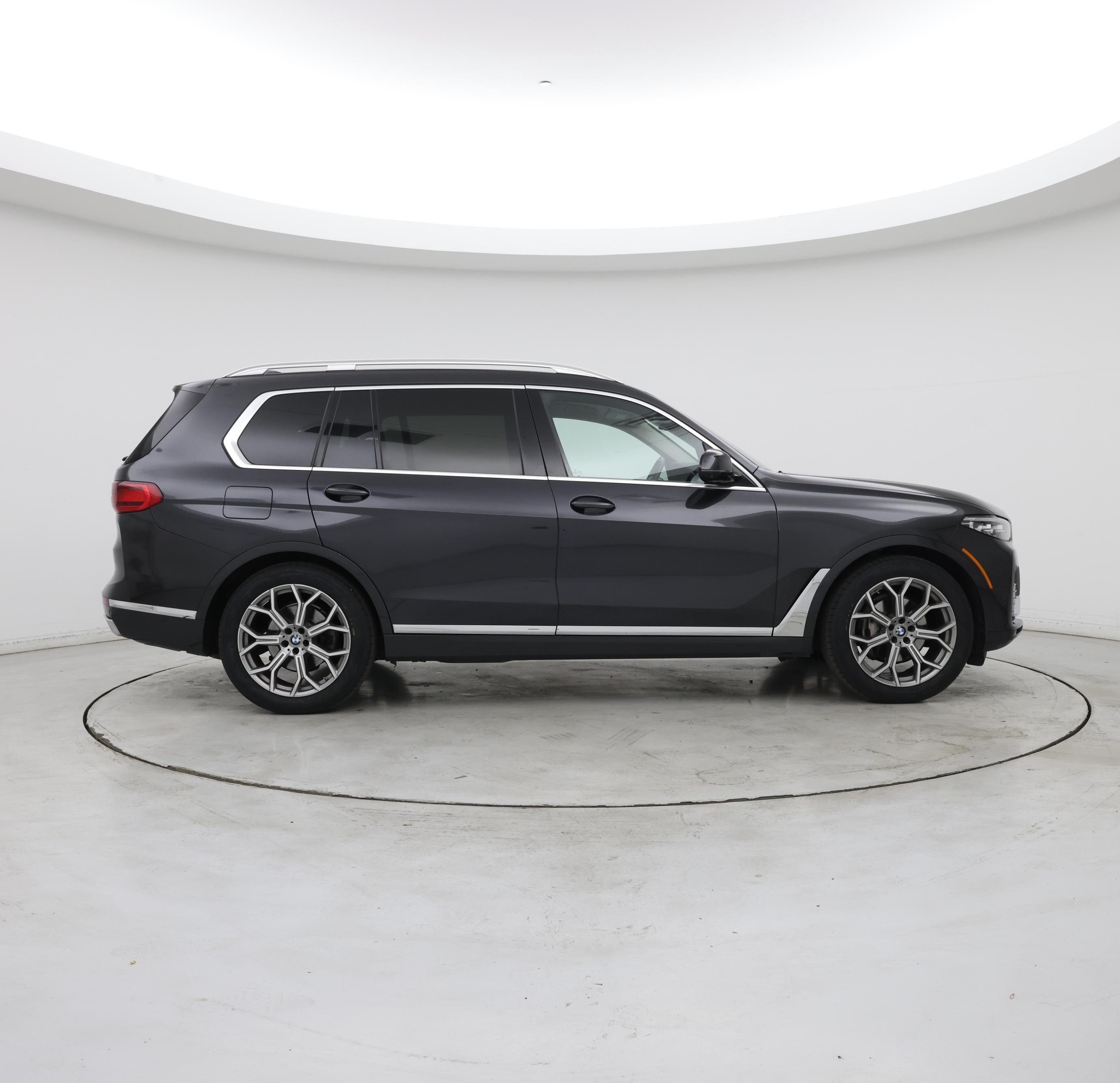 Thumbnail: 2022 BMW X7 - 7