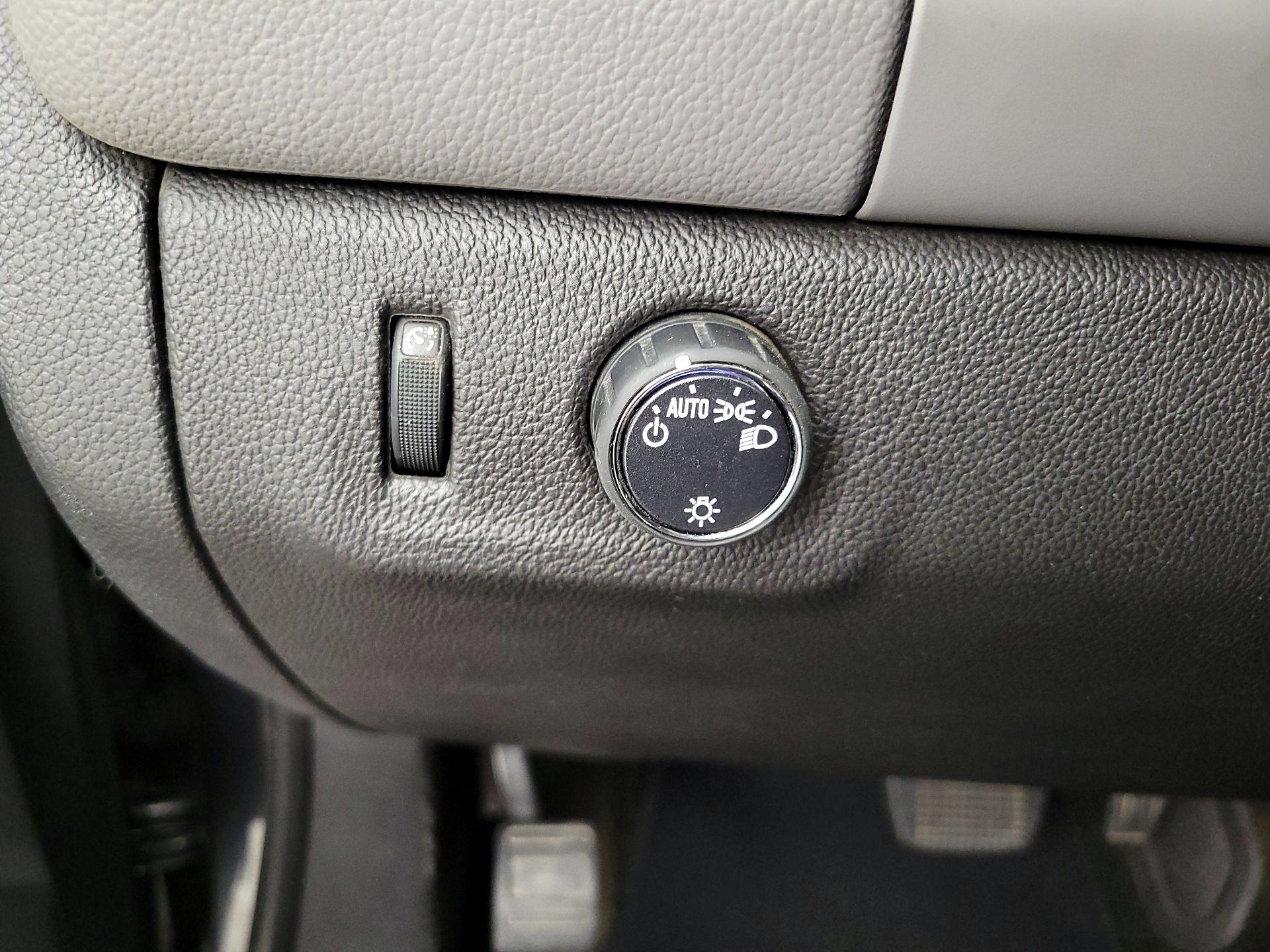 Thumbnail: 2016 Chevrolet Colorado - 13