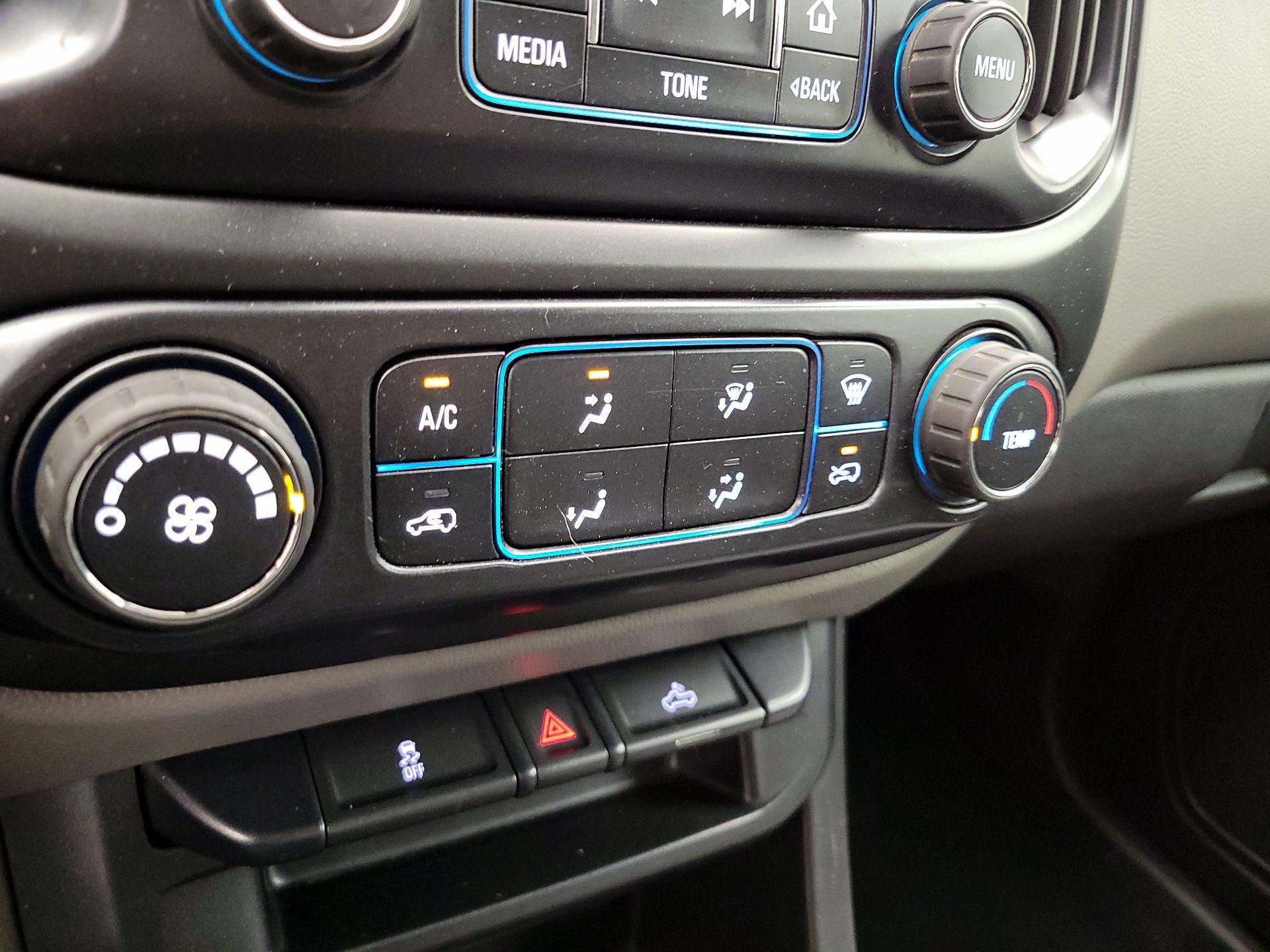 Thumbnail: 2016 Chevrolet Colorado - 16