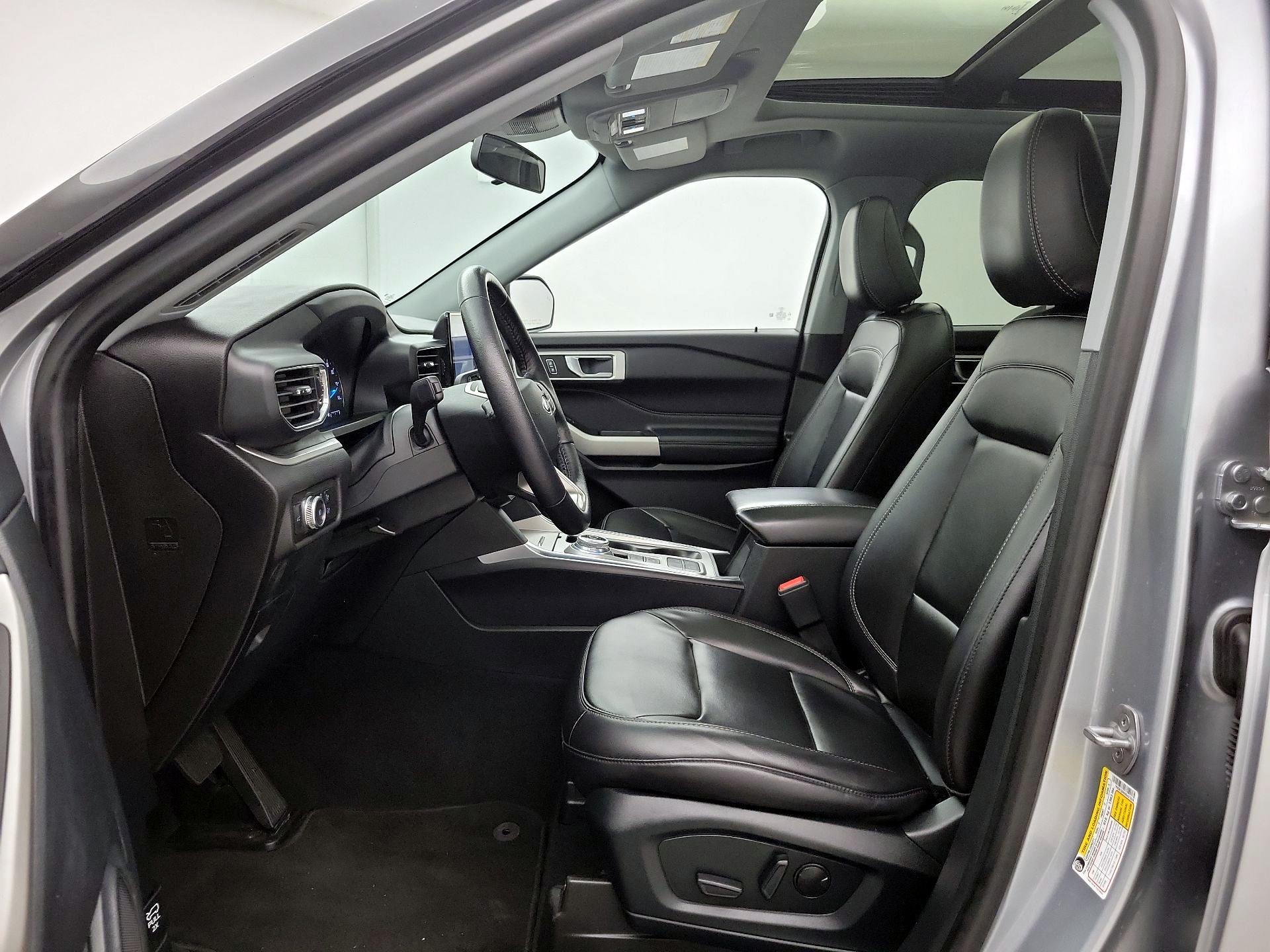 Thumbnail: 2022 Ford Explorer - 11