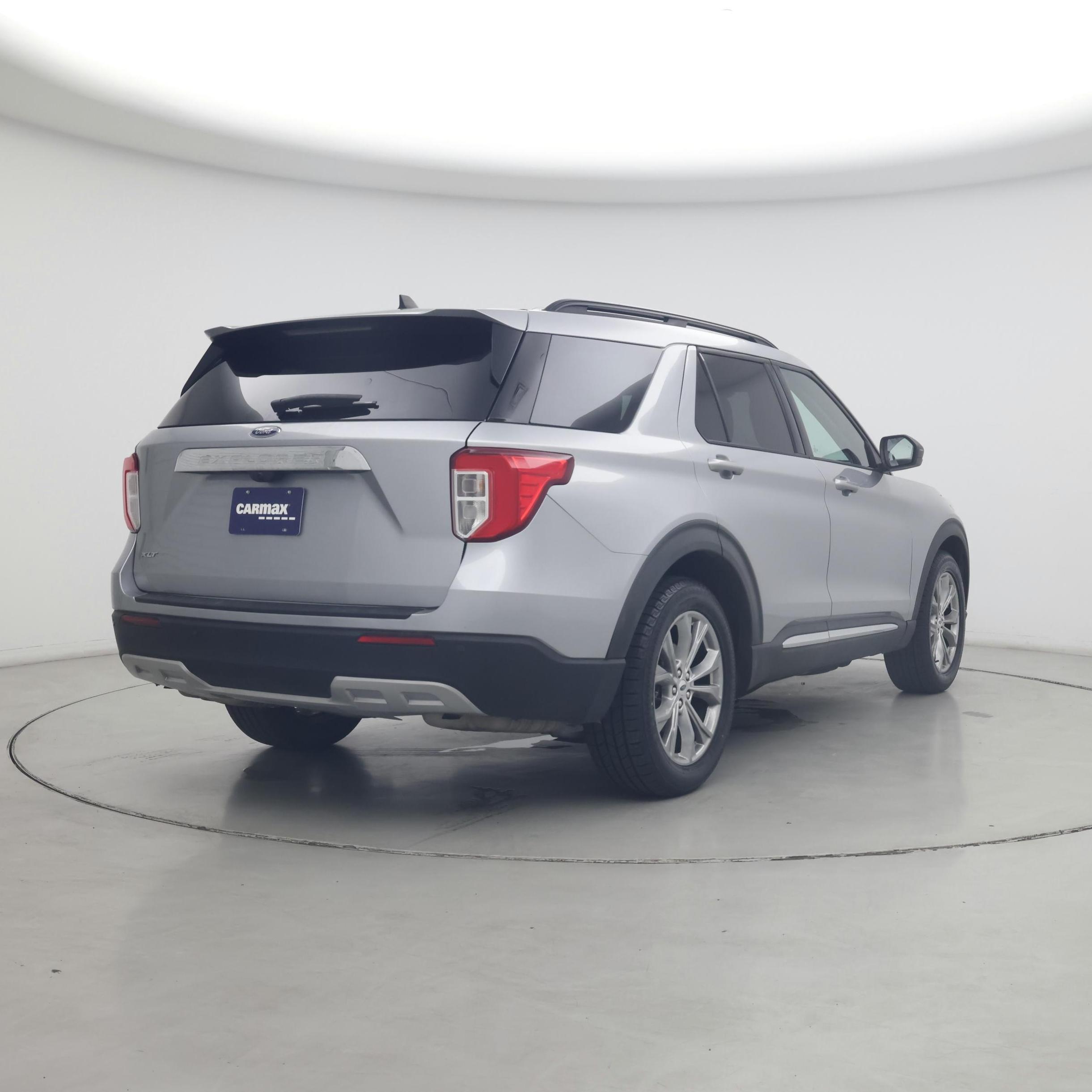 Thumbnail: 2022 Ford Explorer - 8