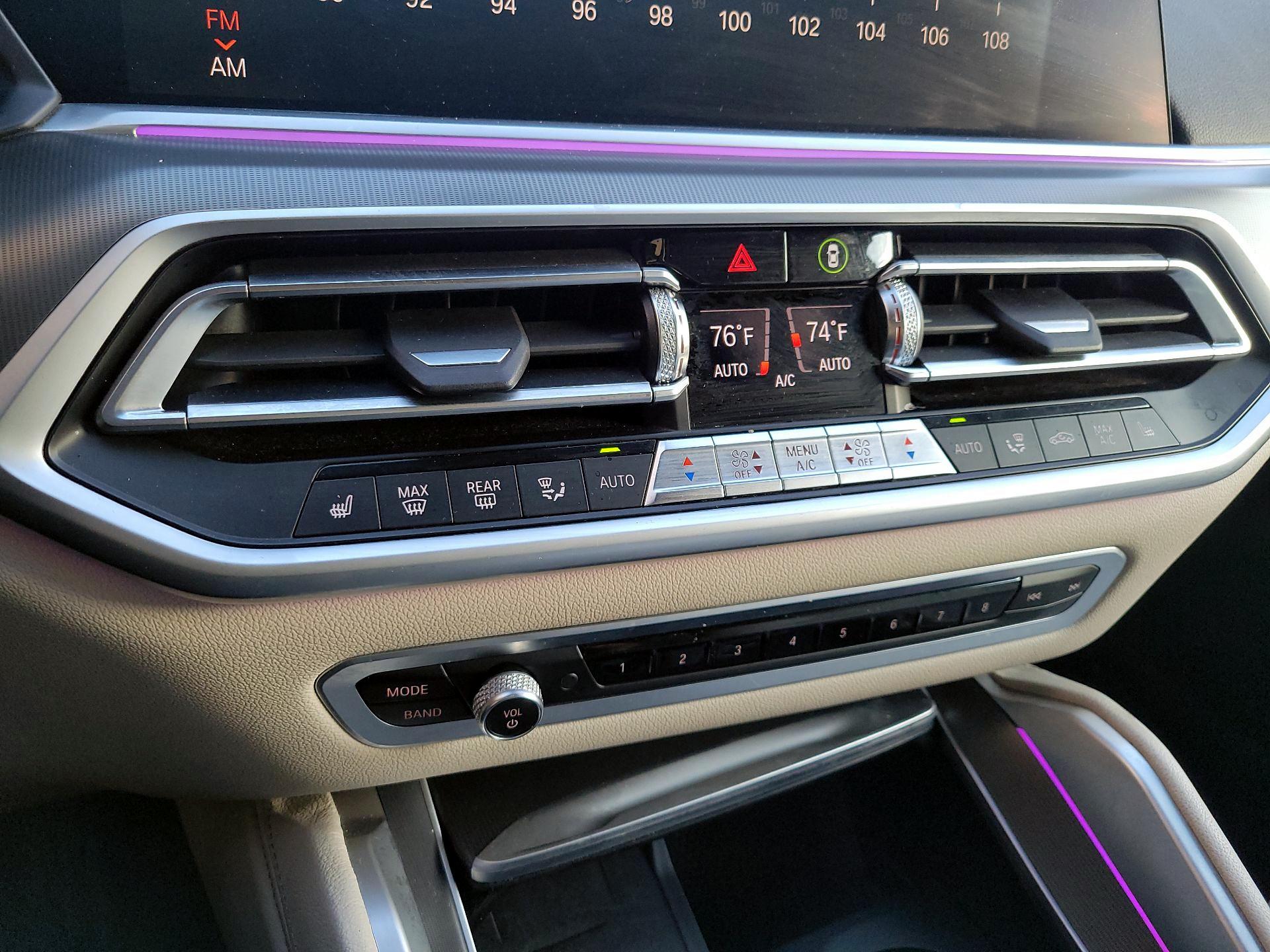 Thumbnail: 2022 BMW X6 - 16