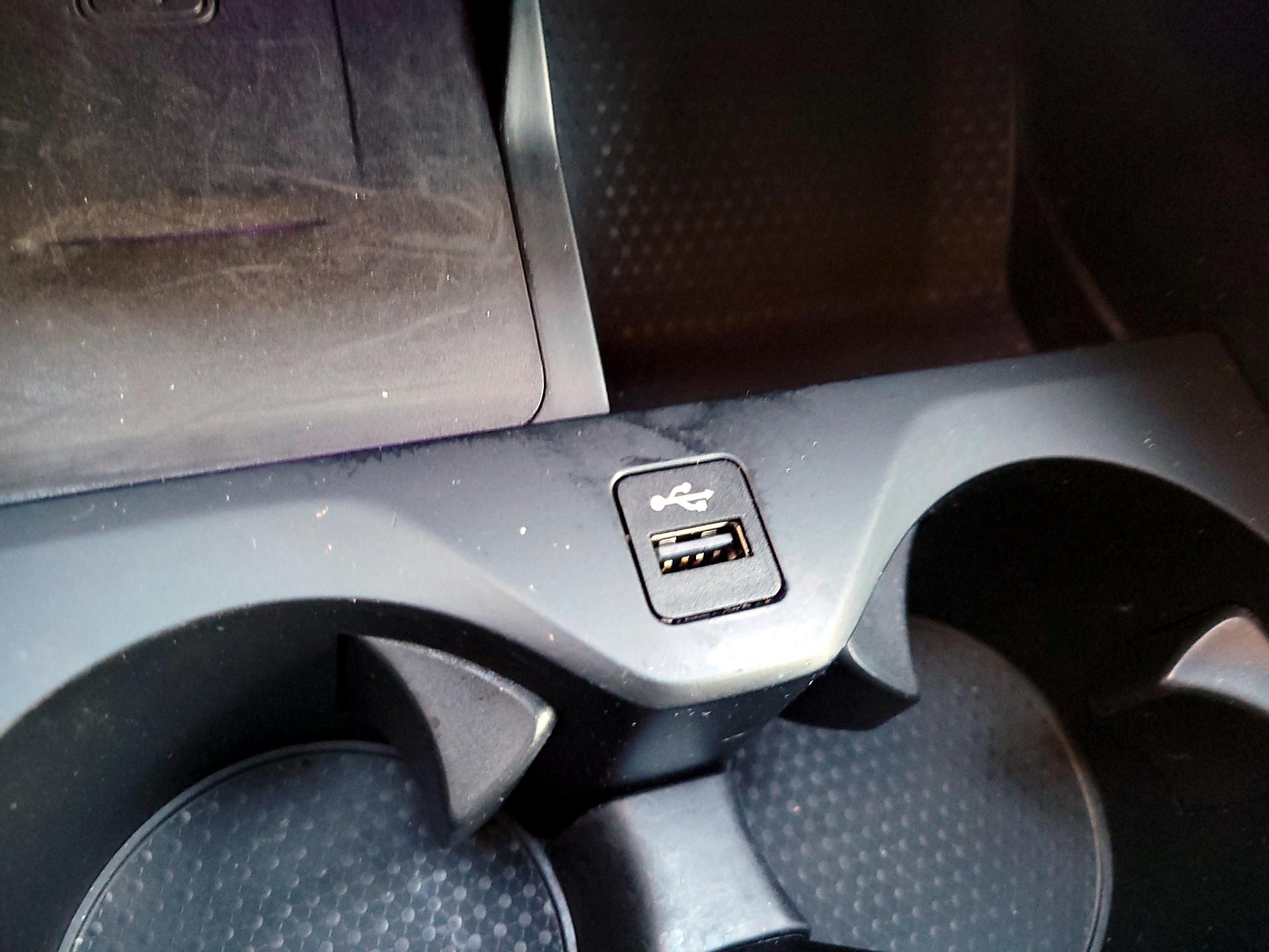 Thumbnail: 2022 BMW X6 - 18