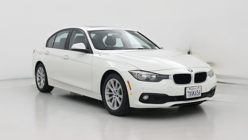 2017 BMW 3 Series 320i Hero Image