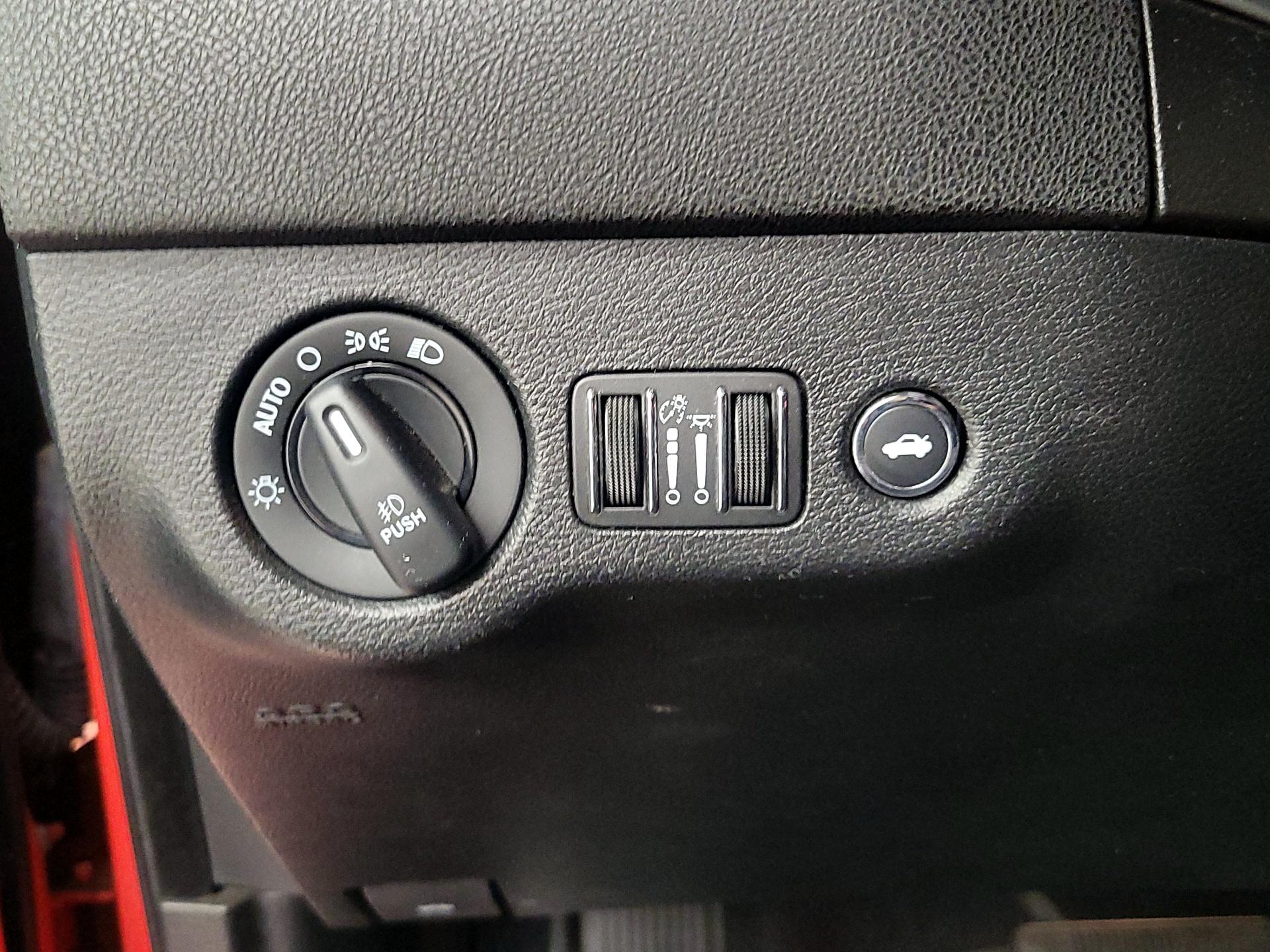 Thumbnail: 2021 Dodge Charger - 13