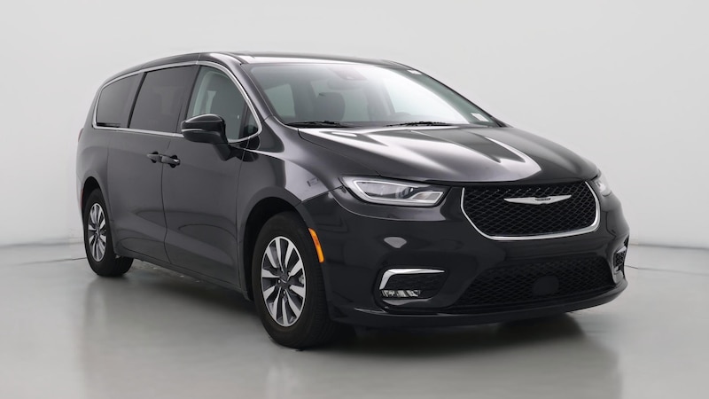 2023 Chrysler Pacifica Hybrid Touring L Hero Image