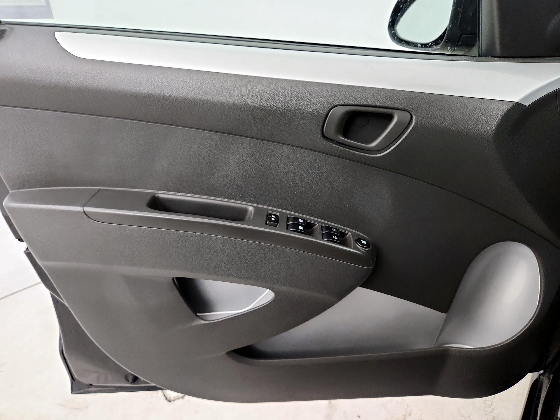 Thumbnail: 2016 Chevrolet Spark - 12